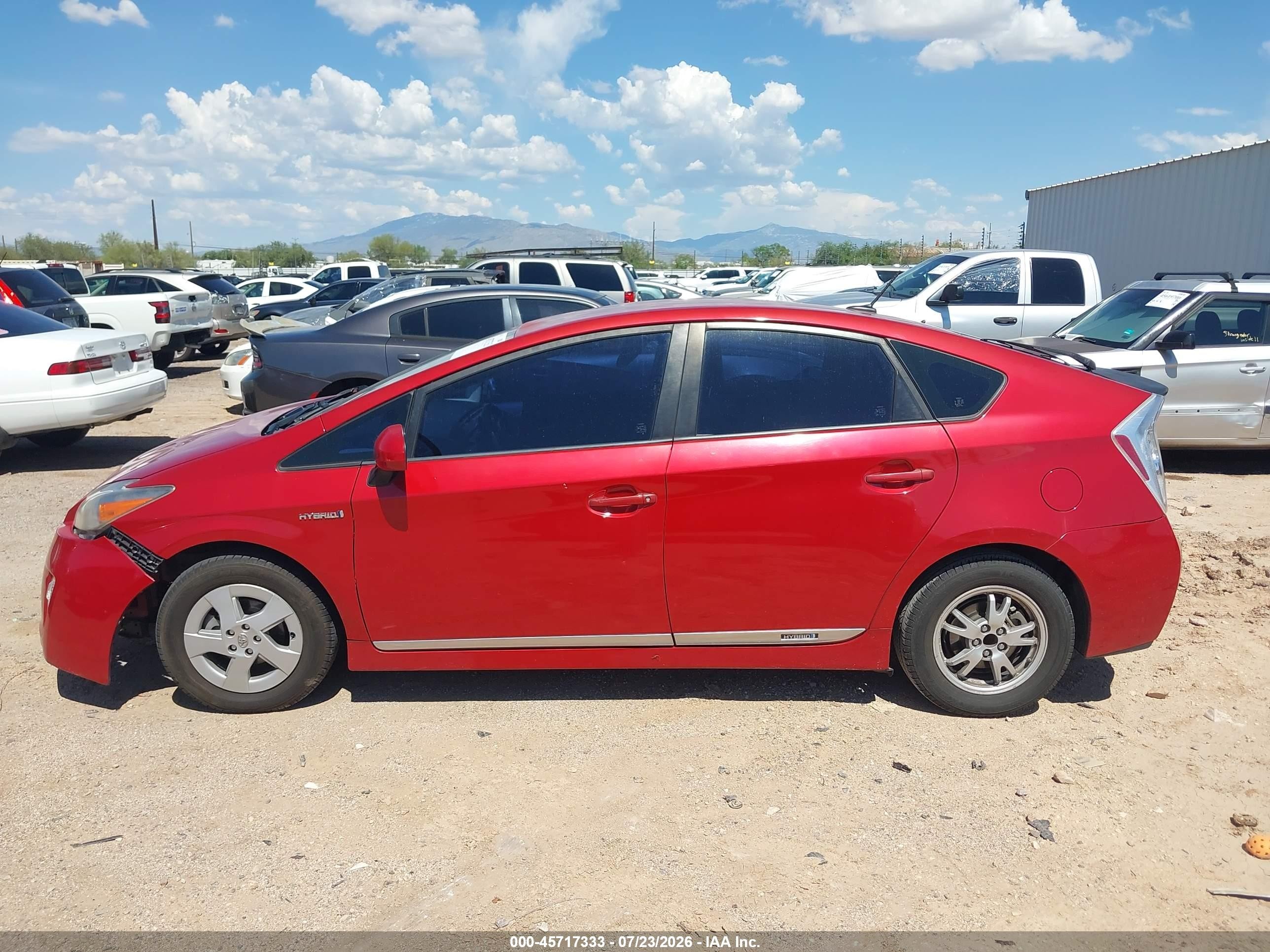2011 Toyota Prius Four Red vin: JTDKN3DU6B0307040