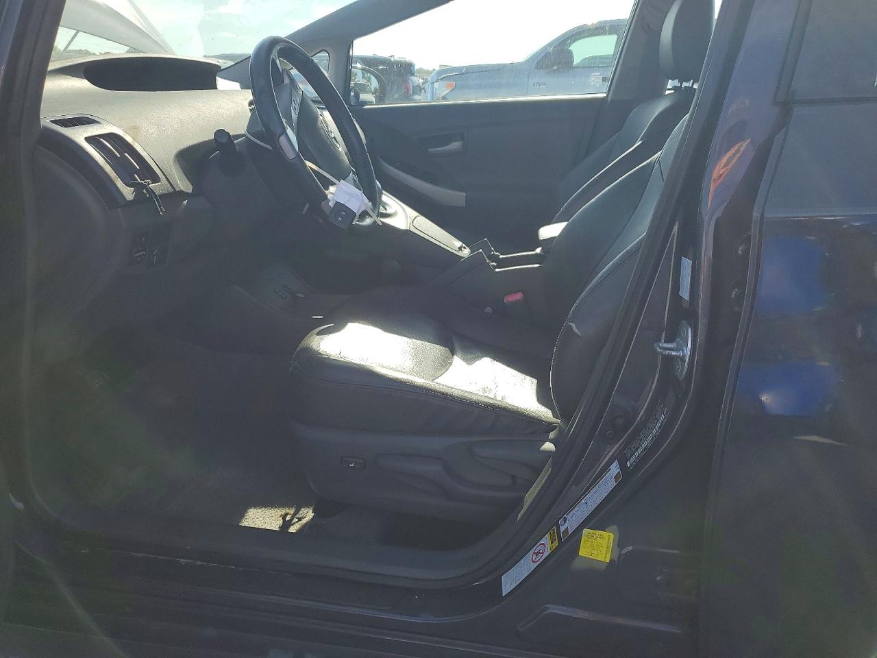 2011 Toyota Prius Four Gray vin: JTDKN3DU6B0323240