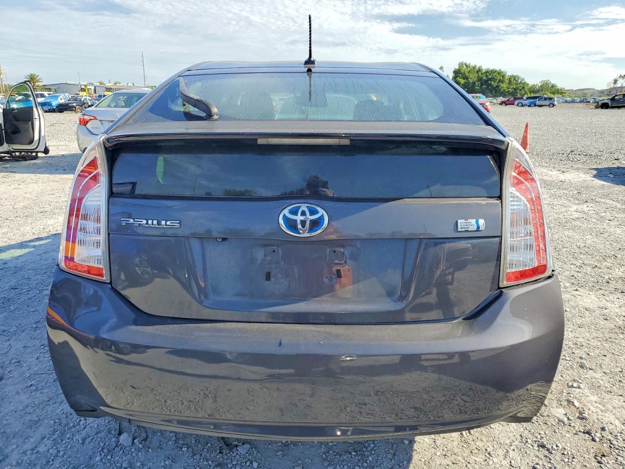 2011 Toyota Prius Four Gray vin: JTDKN3DU6B0323240