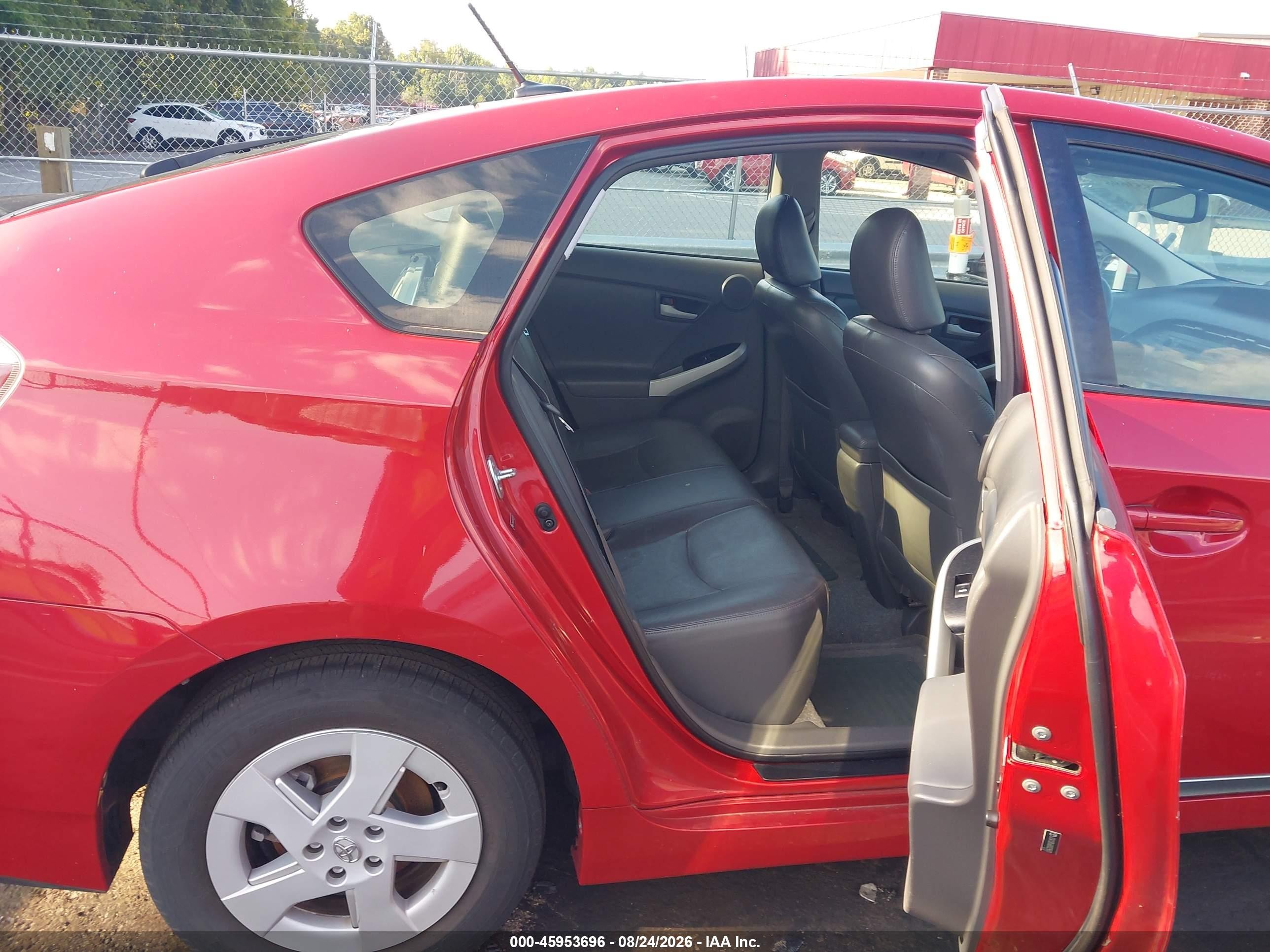 2011 Toyota Prius Four Red vin: JTDKN3DU6B0325831