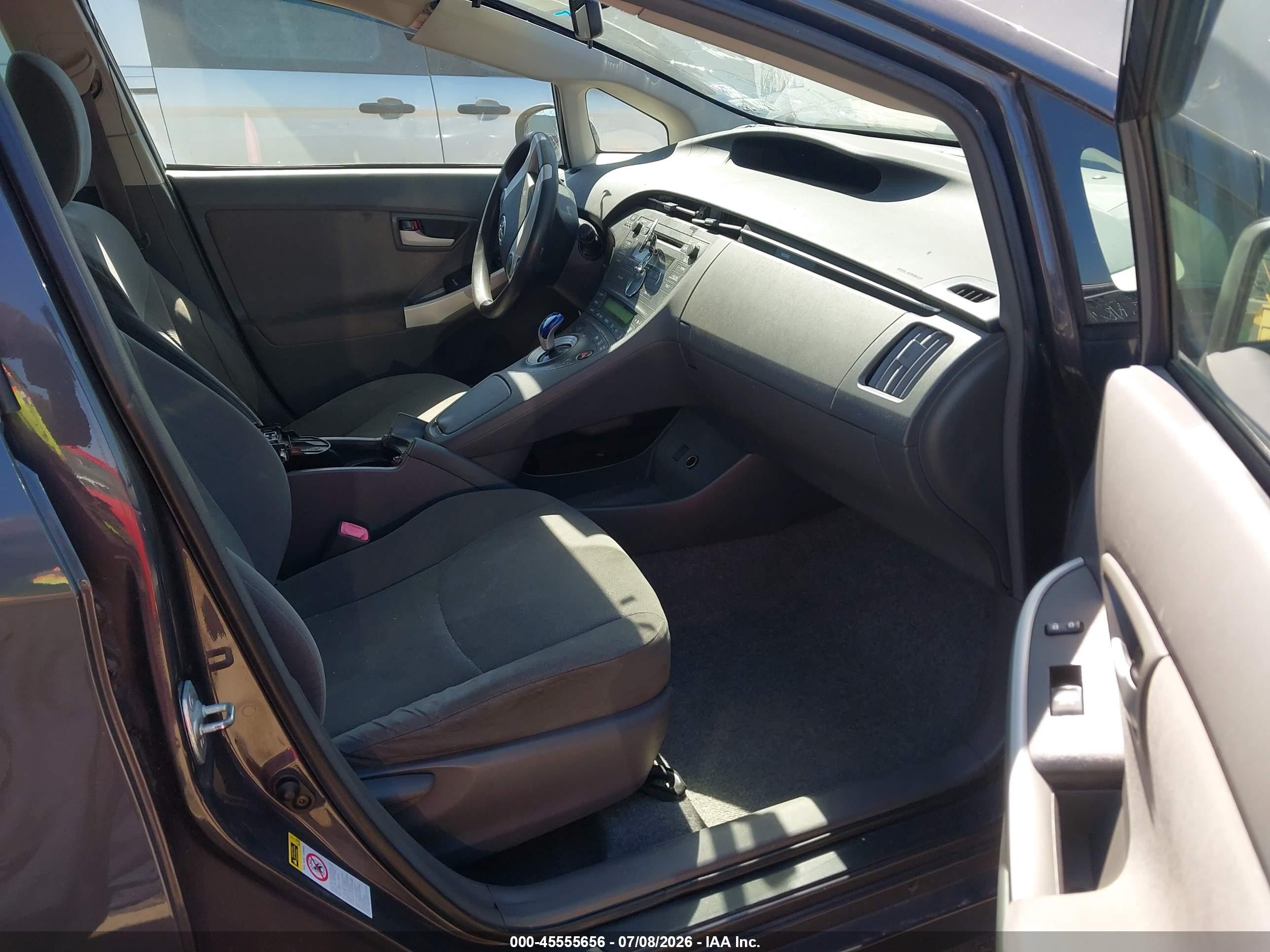 2011 Toyota Prius Two Серый vin: JTDKN3DU6B1369581