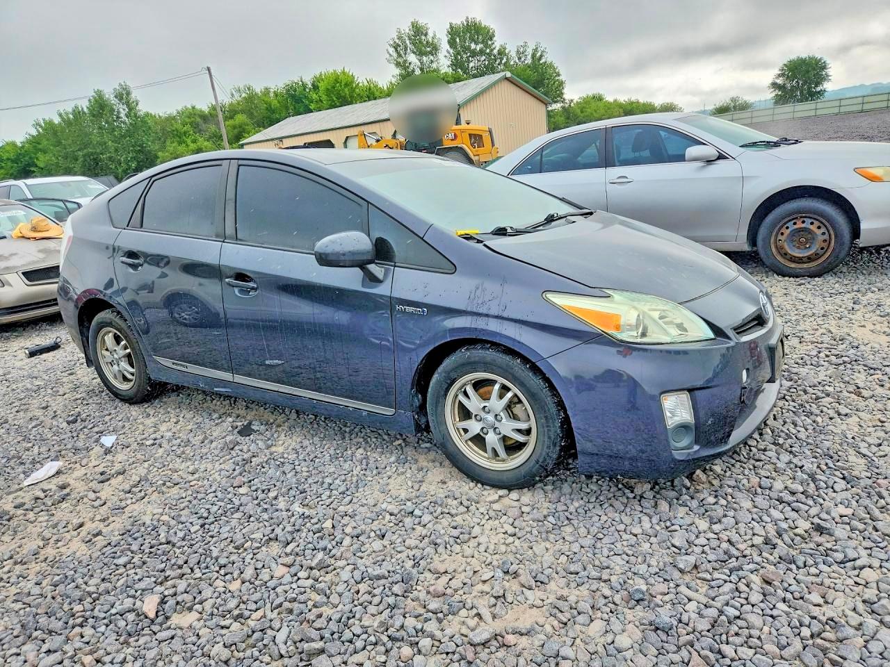 2011 Toyota Prius Four Gray vin: JTDKN3DU6B1375817
