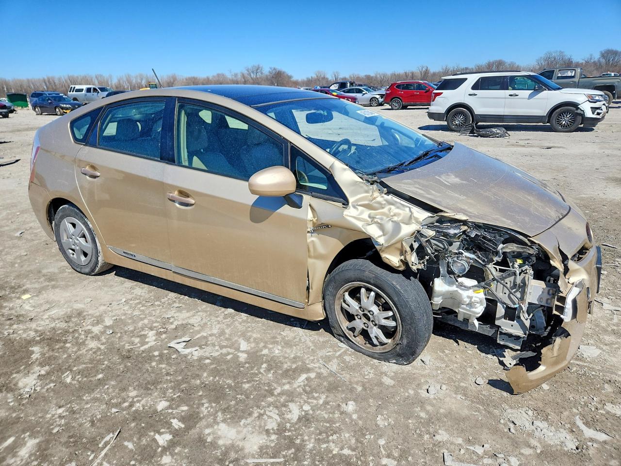 2011 Toyota Prius Four Gold vin: JTDKN3DU6B1390267