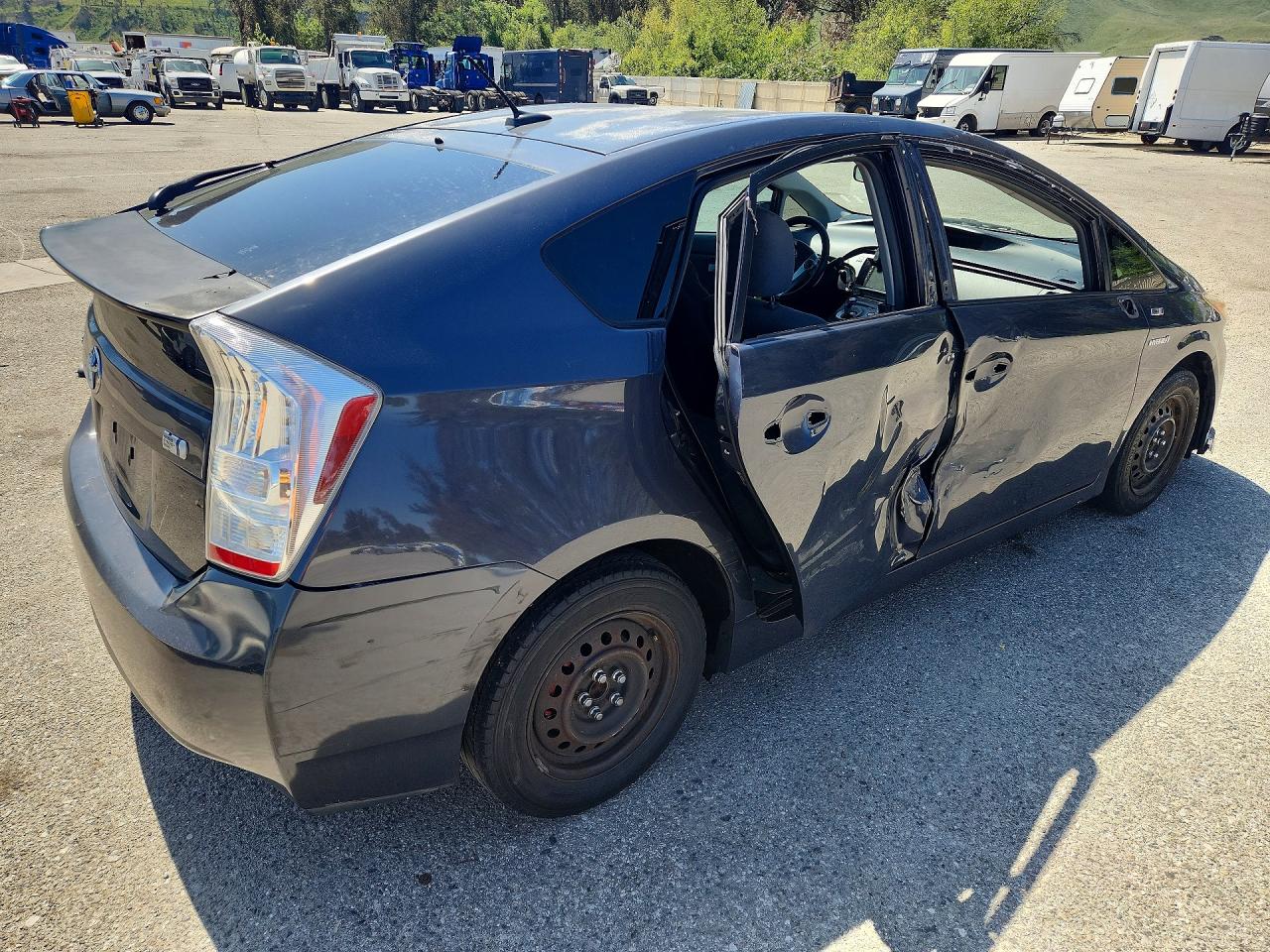 2011 Toyota Prius Two Gray vin: JTDKN3DU6B1403874