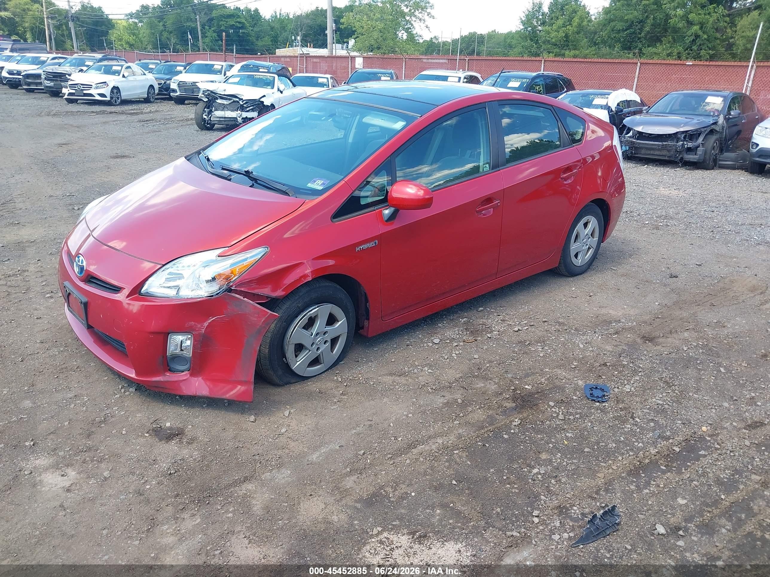 2011 Toyota Prius Three Red vin: JTDKN3DU6B1411375