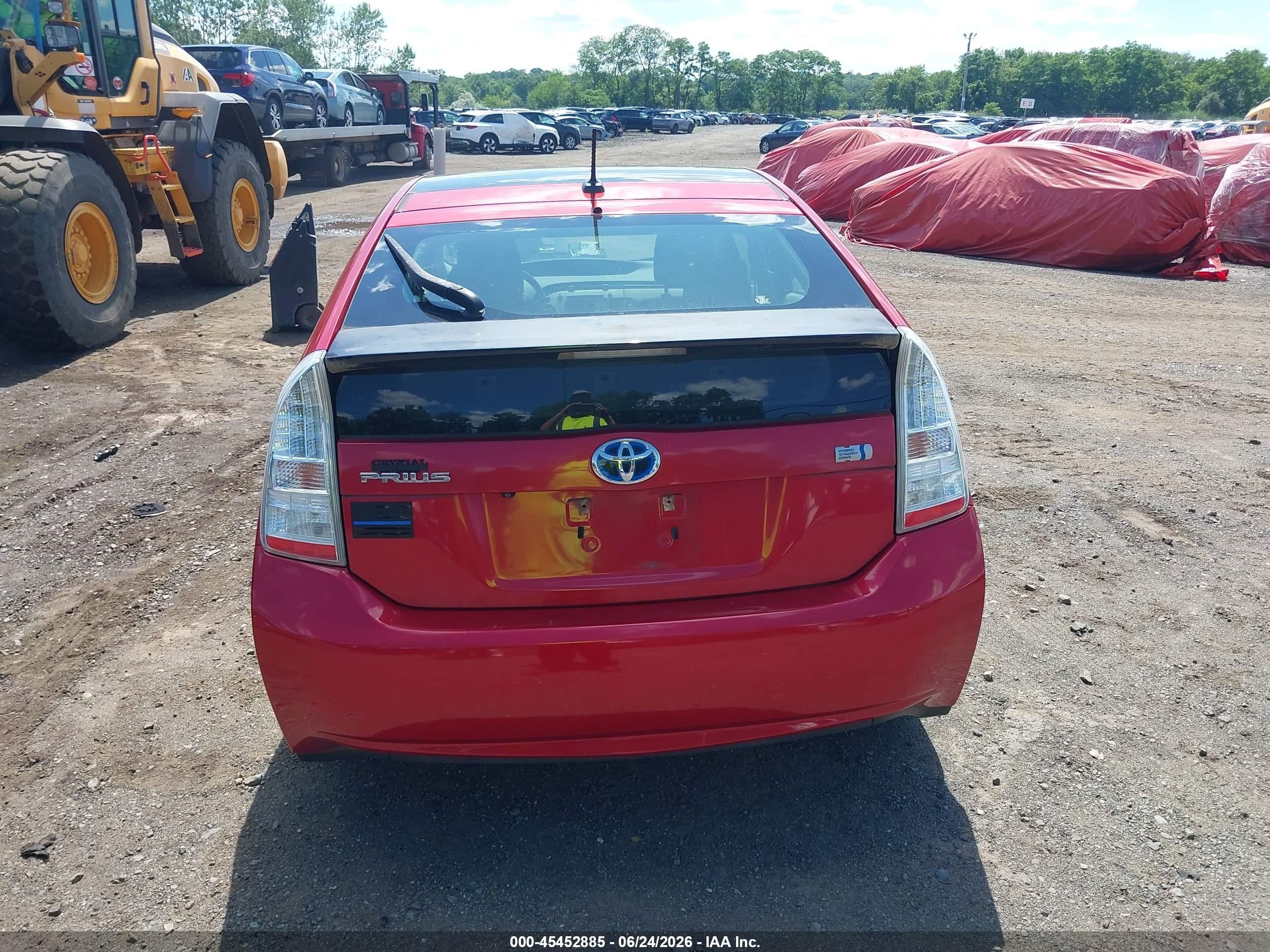 2011 Toyota Prius Three Red vin: JTDKN3DU6B1411375