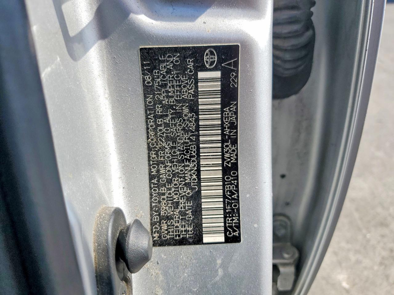 2011 Toyota Prius Three Silver vin: JTDKN3DU6B1414843