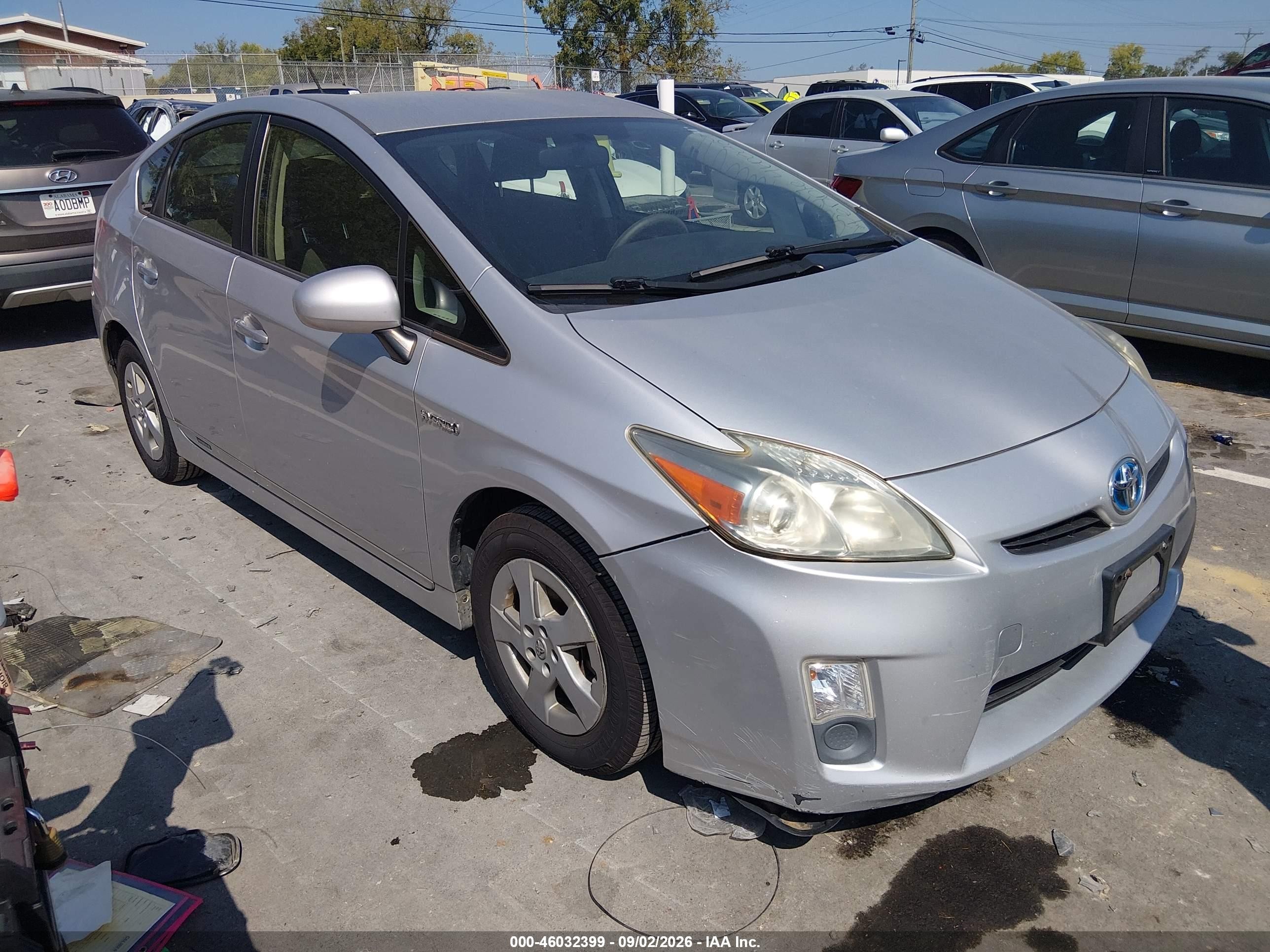 2011 Toyota Prius Three Silver vin: JTDKN3DU6B1416060