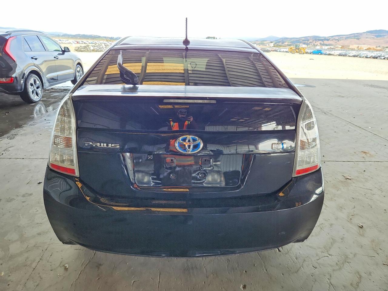 2011 Toyota Prius Two Black vin: JTDKN3DU6B1419749