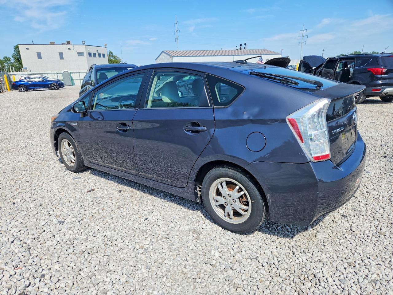 2011 Toyota Prius Three Синий vin: JTDKN3DU6B1428967