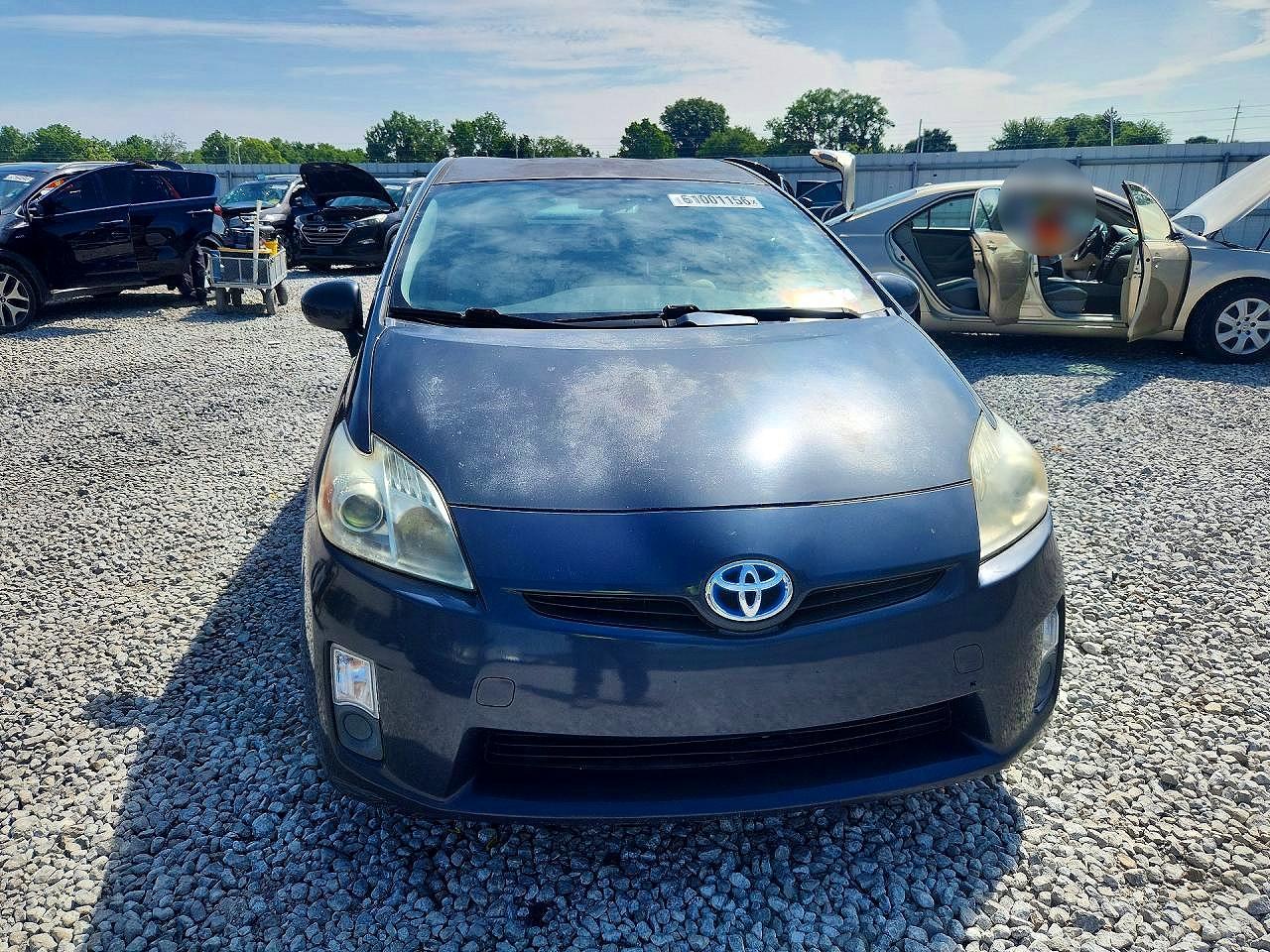 2011 Toyota Prius Three Синий vin: JTDKN3DU6B1428967