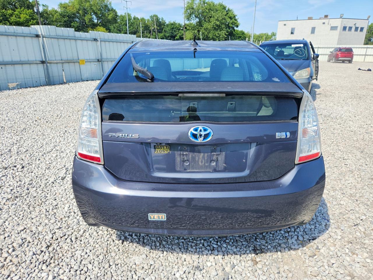2011 Toyota Prius Three Синий vin: JTDKN3DU6B1428967