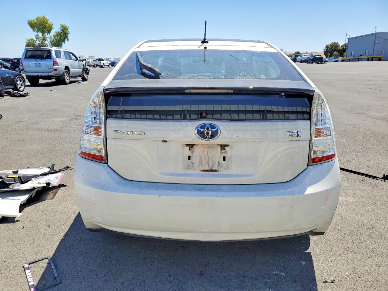 2011 Toyota Prius Three White vin: JTDKN3DU6B1432758