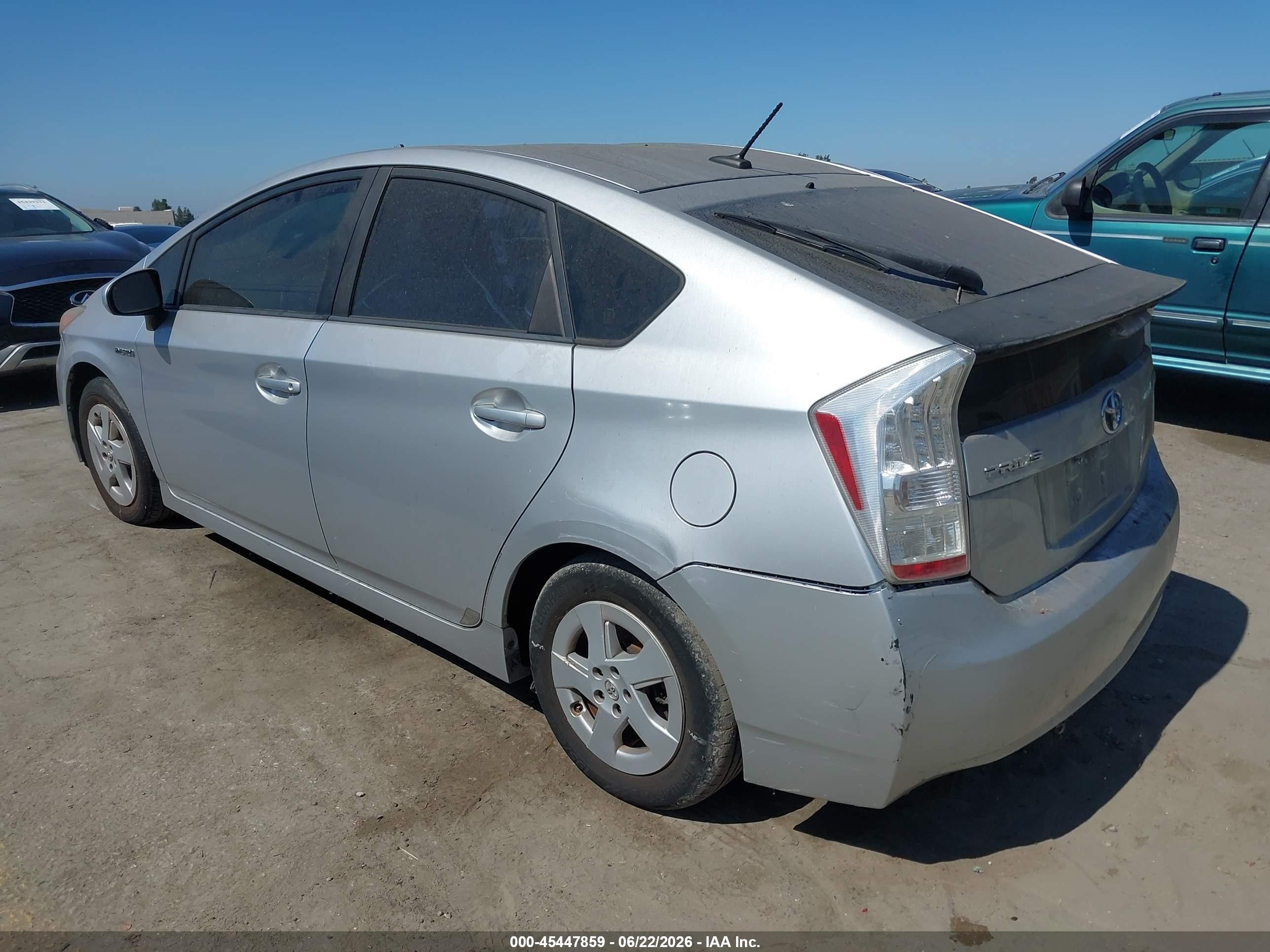 2011 Toyota Prius Two Silver vin: JTDKN3DU6B1476288