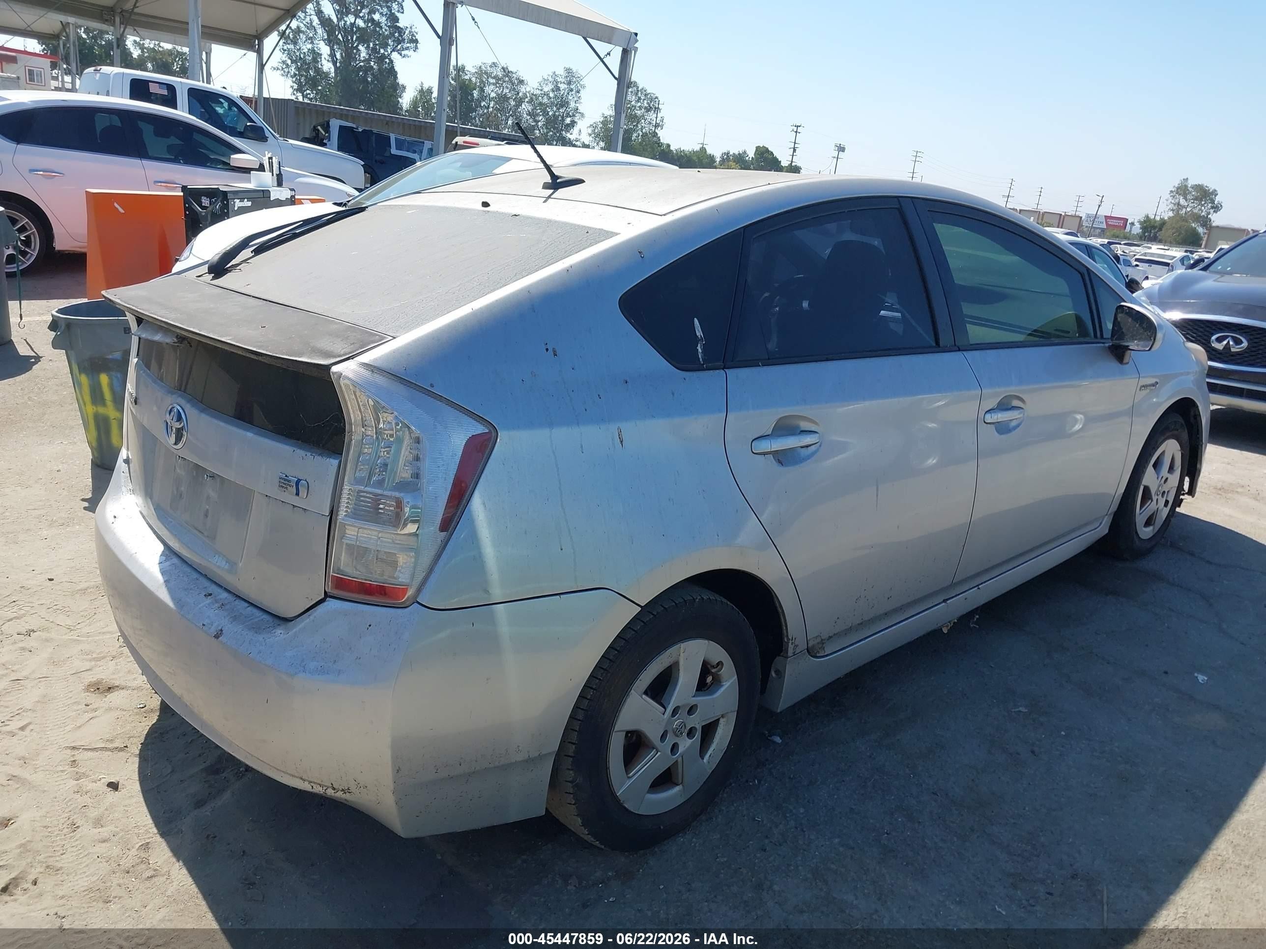 2011 Toyota Prius Two Silver vin: JTDKN3DU6B1476288