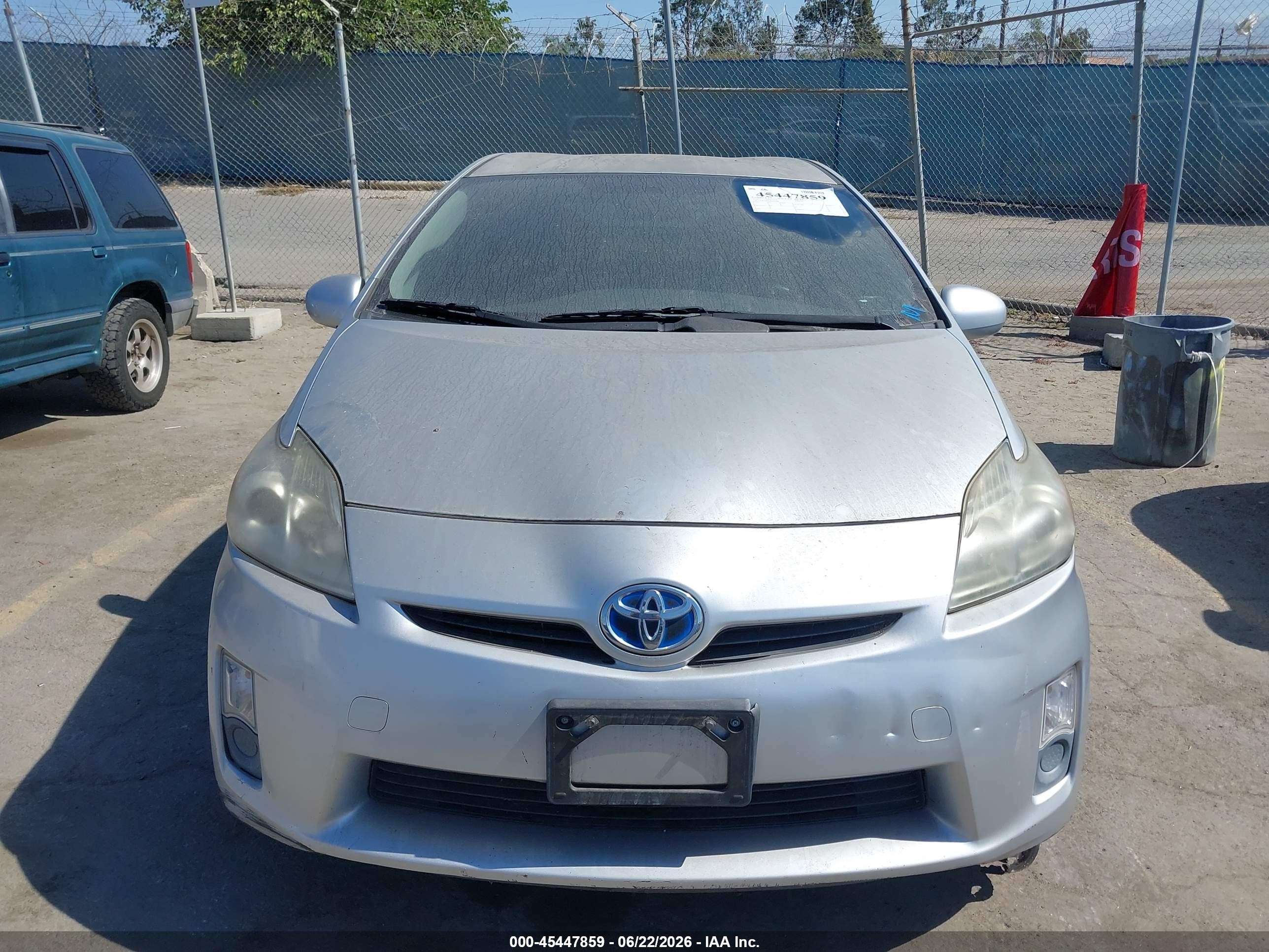 2011 Toyota Prius Two Silver vin: JTDKN3DU6B1476288