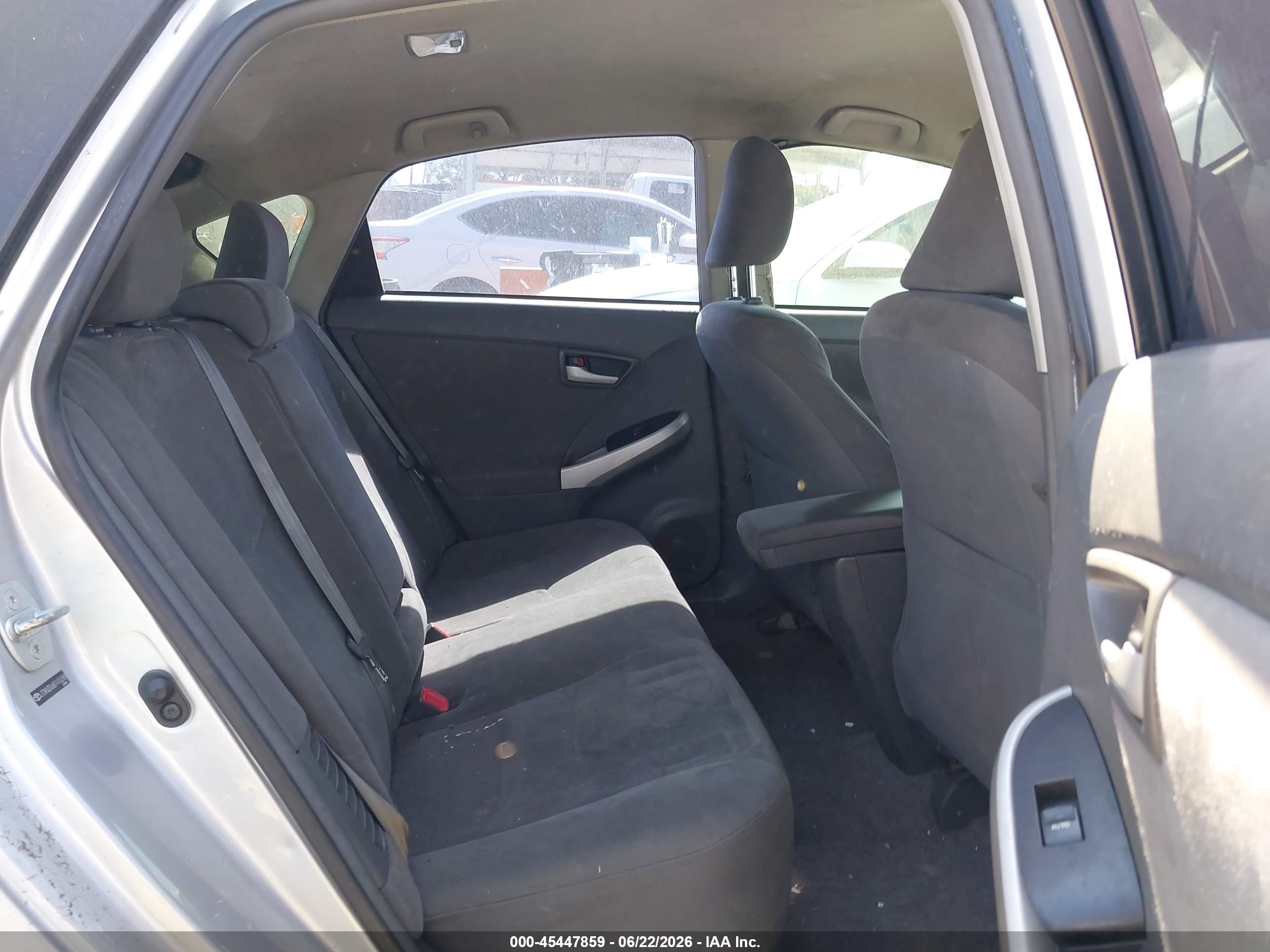 2011 Toyota Prius Two Silver vin: JTDKN3DU6B1476288