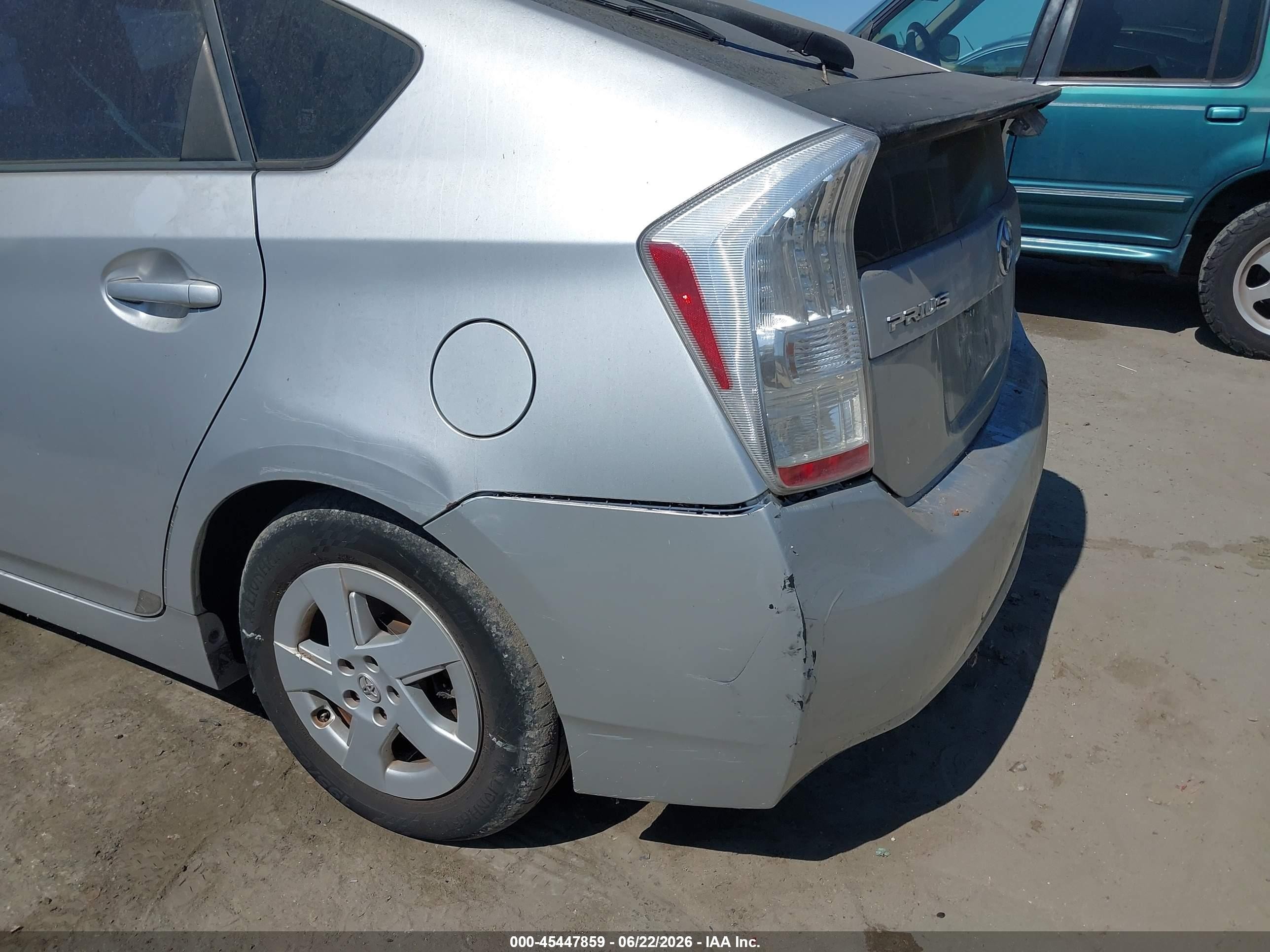 2011 Toyota Prius Two Silver vin: JTDKN3DU6B1476288
