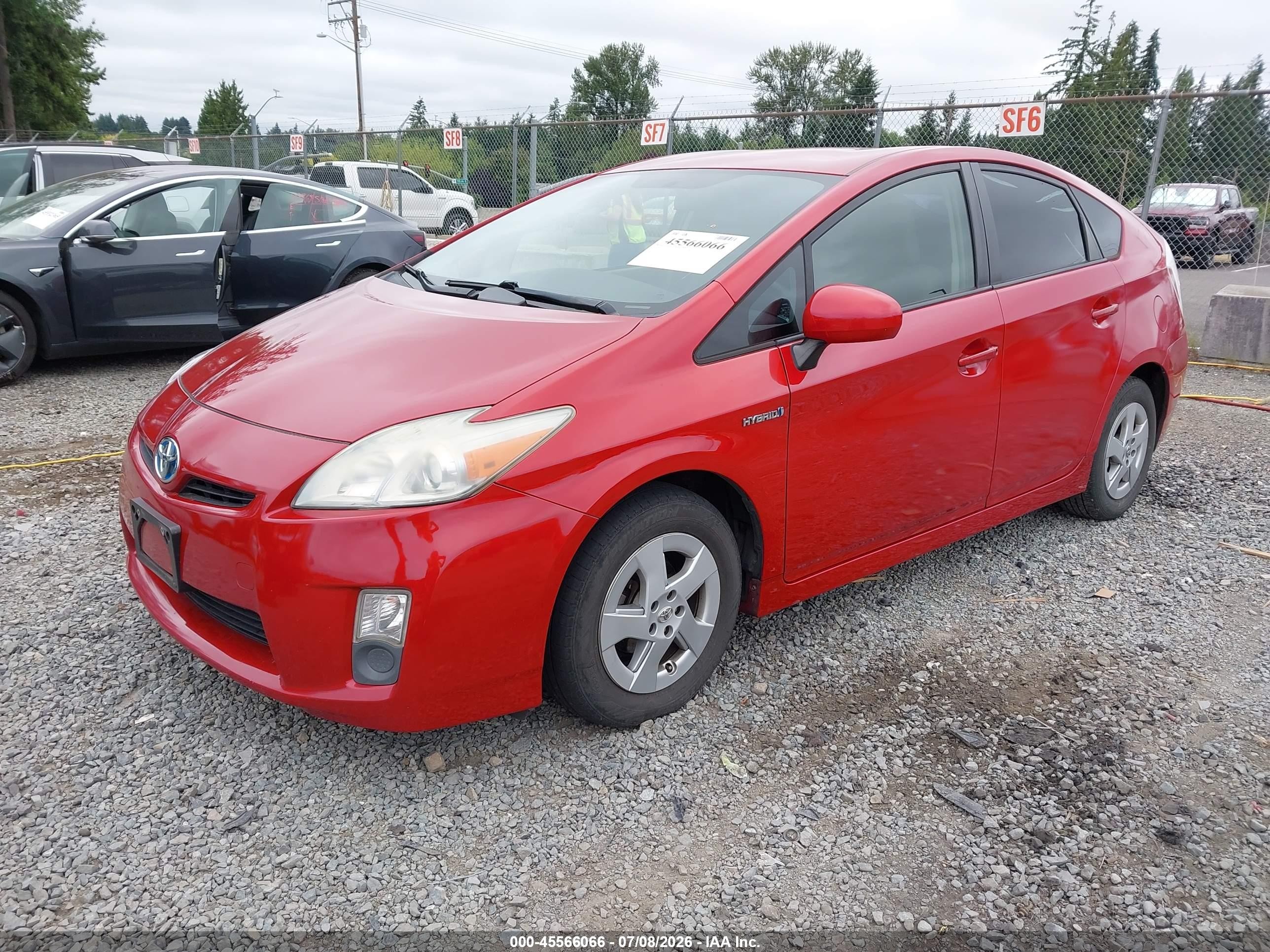 2011 Toyota Prius Two Red vin: JTDKN3DU6B1477196