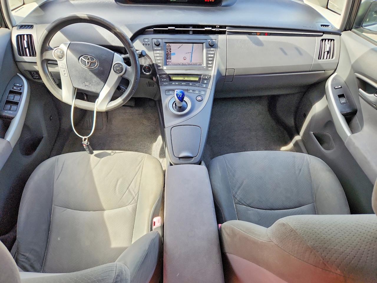 2011 Toyota Prius Three Silver vin: JTDKN3DU6B5311334