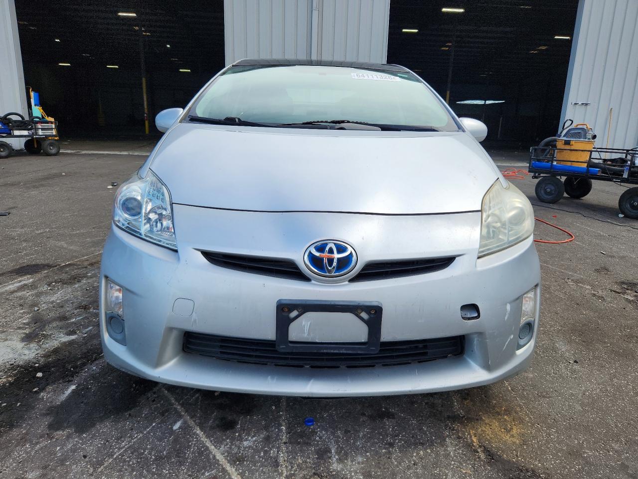 2011 Toyota Prius Three Silver vin: JTDKN3DU6B5311334