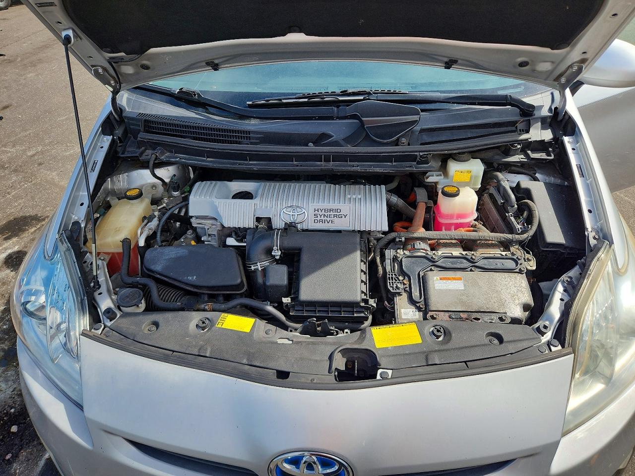 2011 Toyota Prius Three Silver vin: JTDKN3DU6B5311334