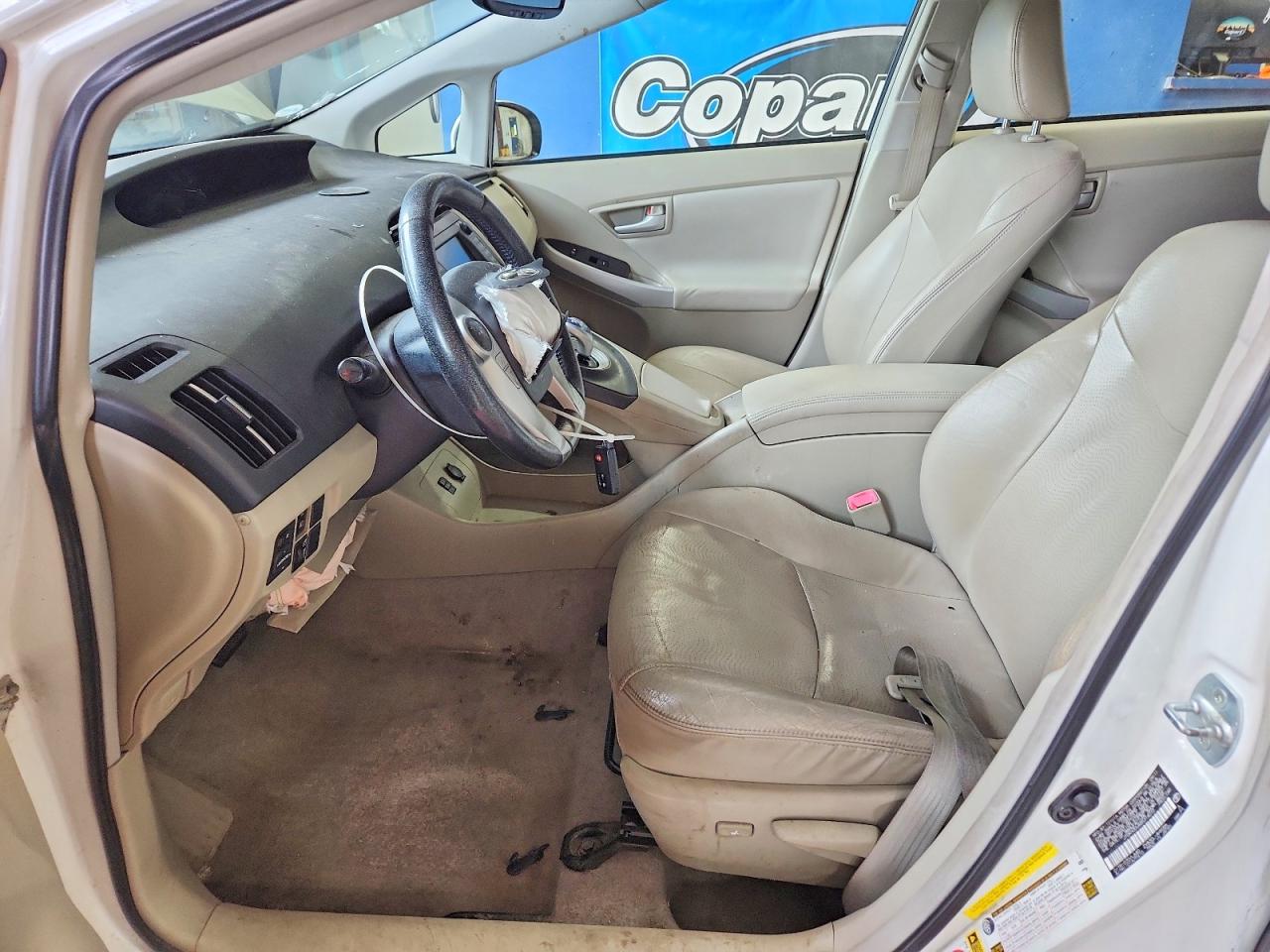 2011 Toyota Prius Four White vin: JTDKN3DU6B5314072