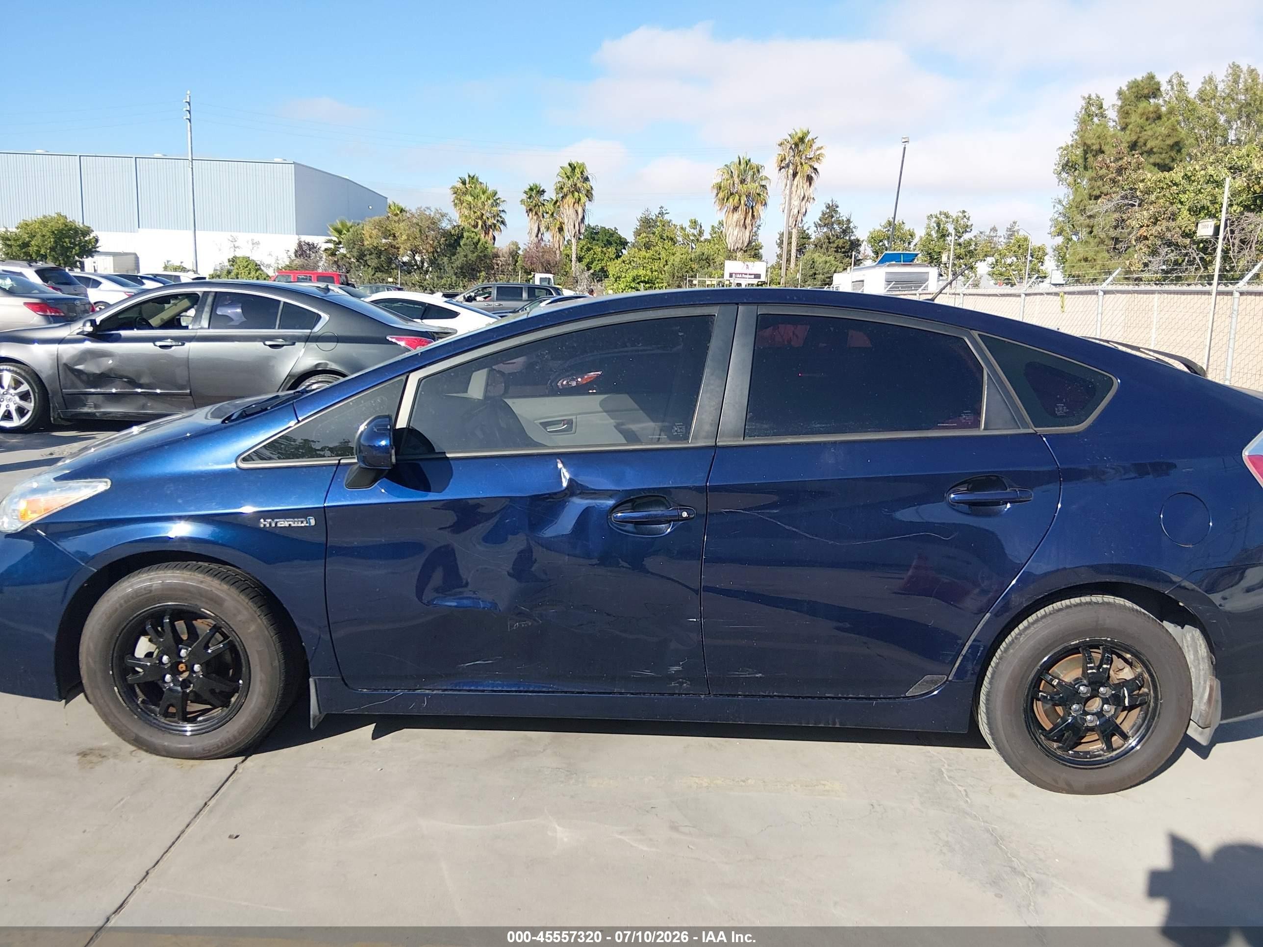 2012 Toyota Prius Two Blue vin: JTDKN3DU6C0333445