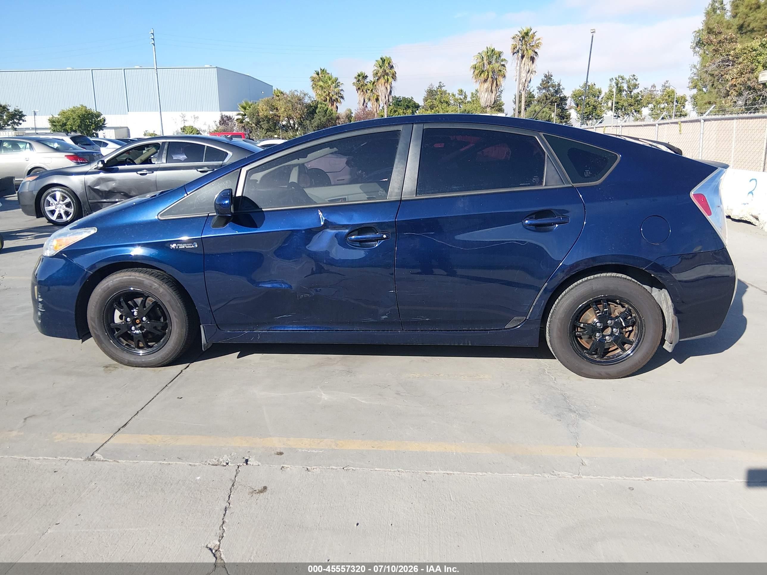 2012 Toyota Prius Two Blue vin: JTDKN3DU6C0333445