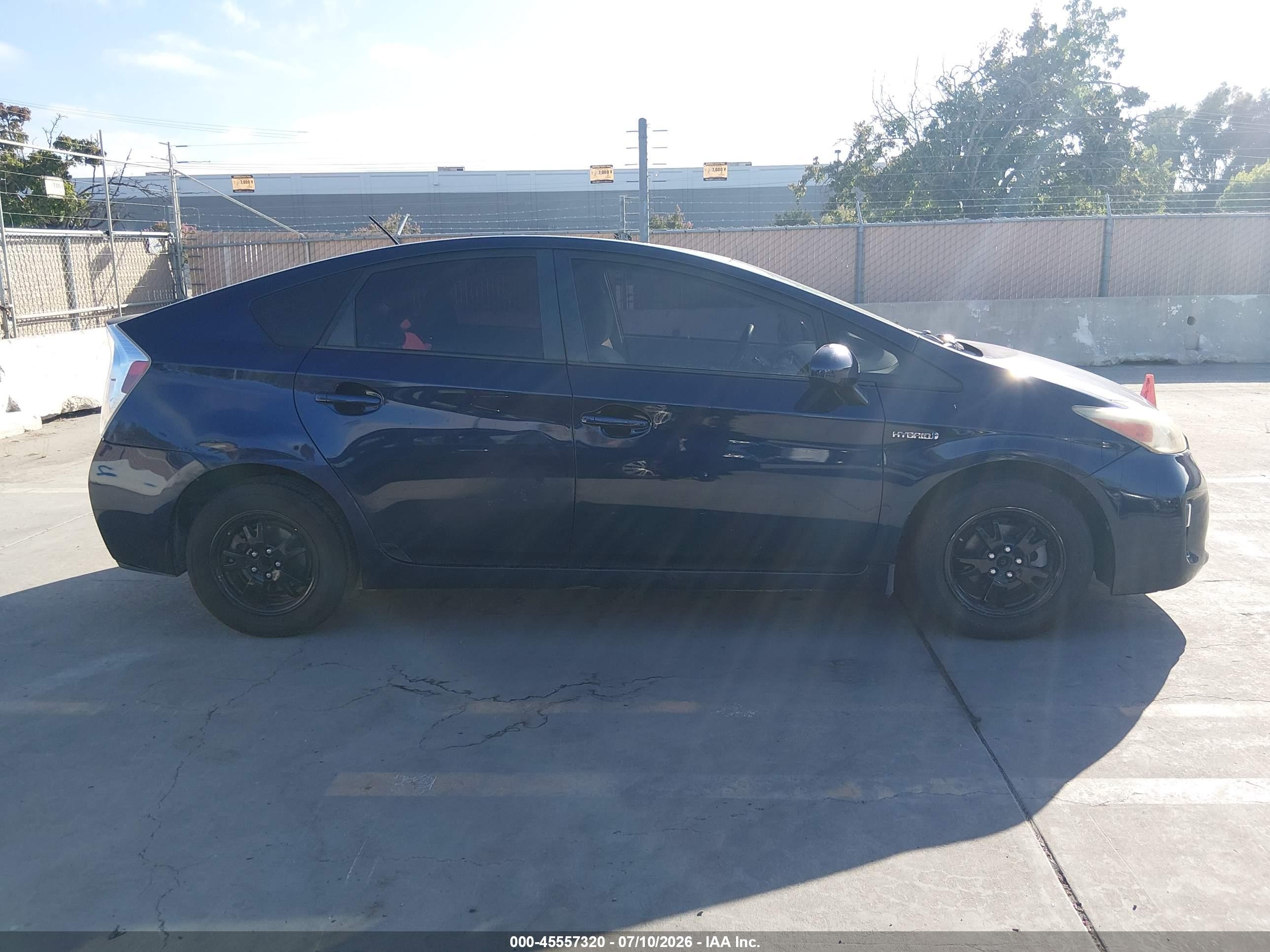 2012 Toyota Prius Two Blue vin: JTDKN3DU6C0333445