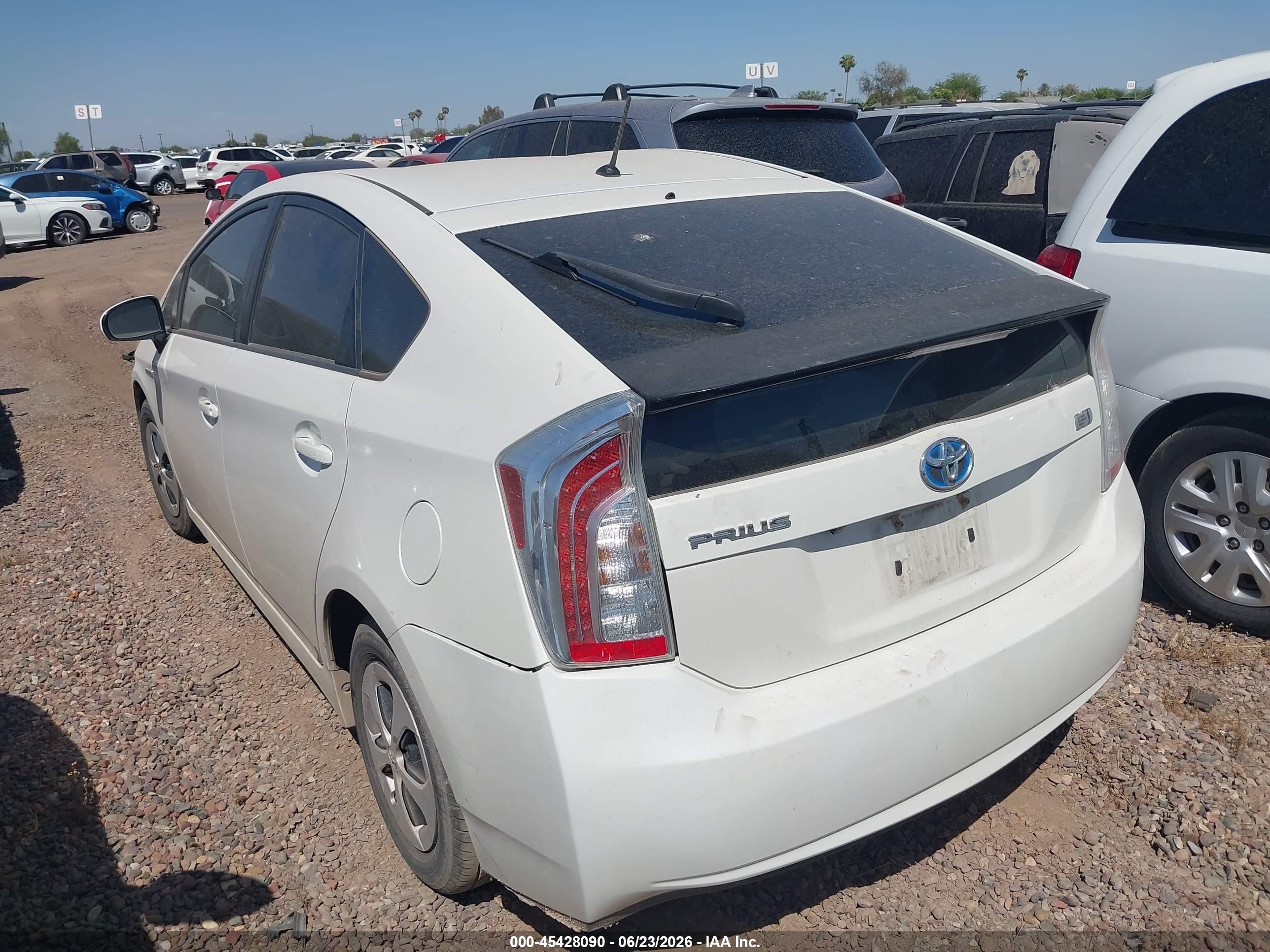 2012 Toyota Prius Two Белый vin: JTDKN3DU6C0333560