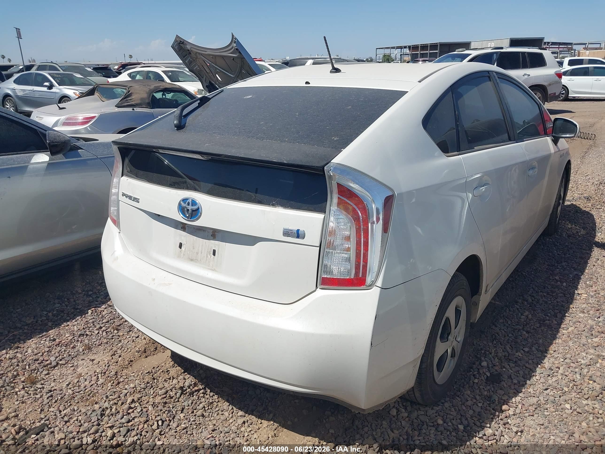2012 Toyota Prius Two Белый vin: JTDKN3DU6C0333560