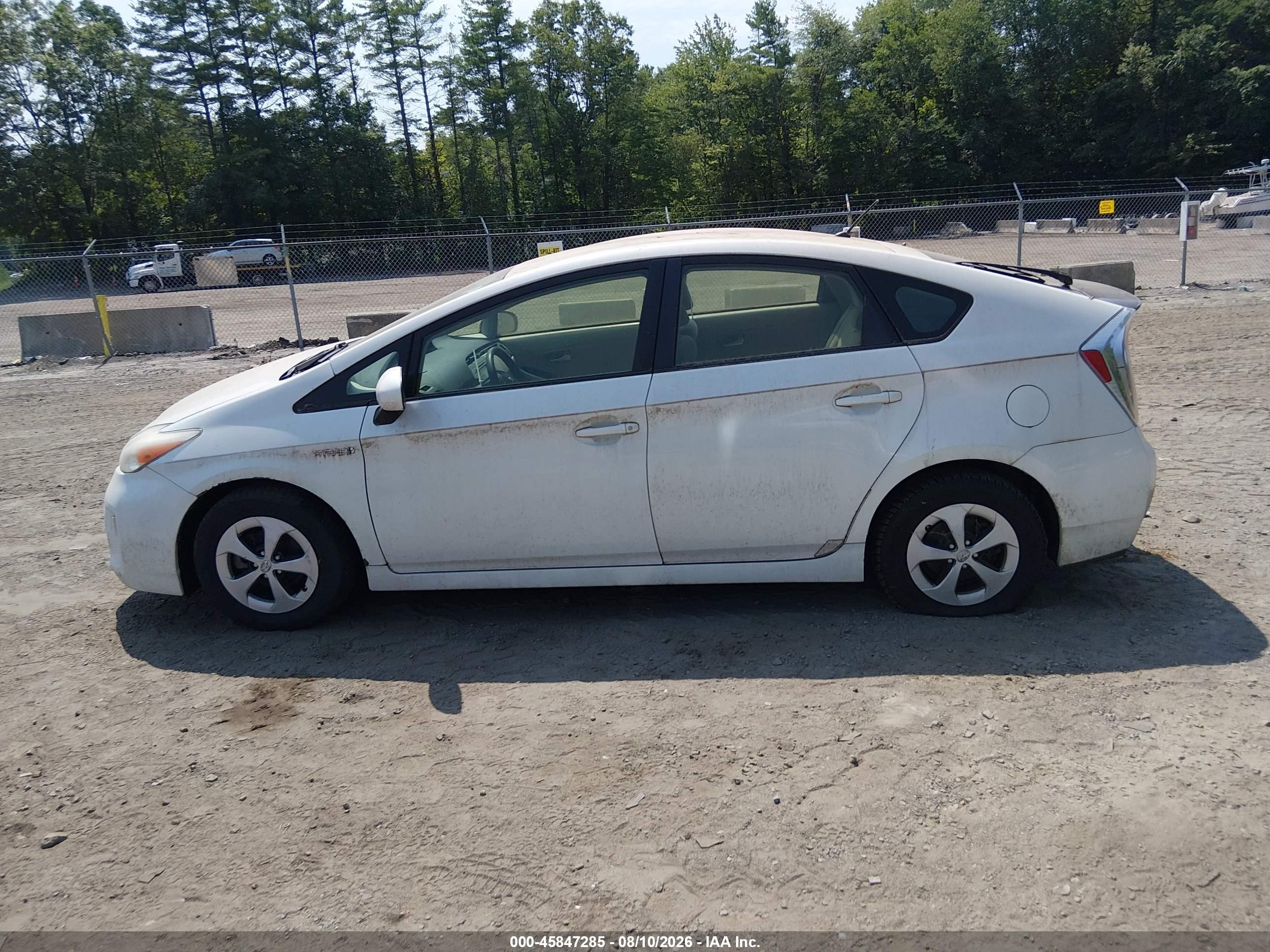 2012 Toyota Prius Two White vin: JTDKN3DU6C1517696