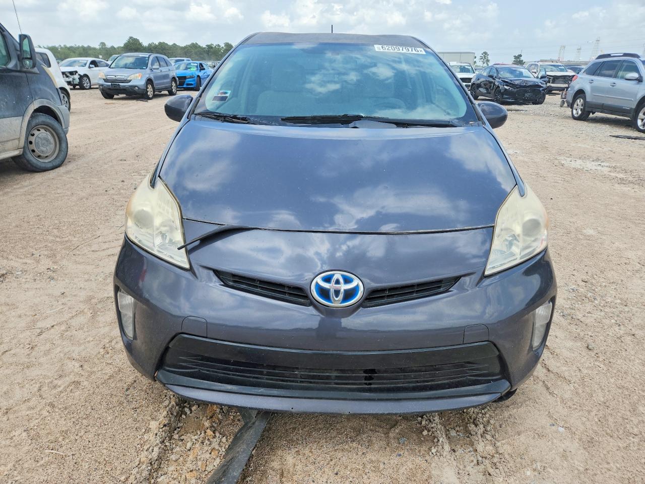 2012 Toyota Prius Two Серый vin: JTDKN3DU6C1547507