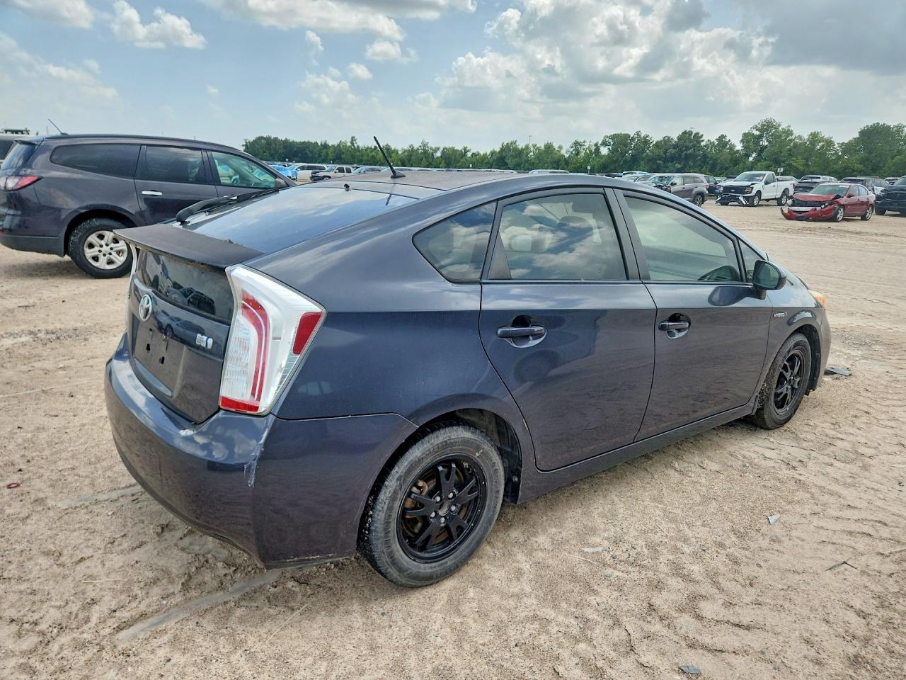 2012 Toyota Prius Two Серый vin: JTDKN3DU6C1547507