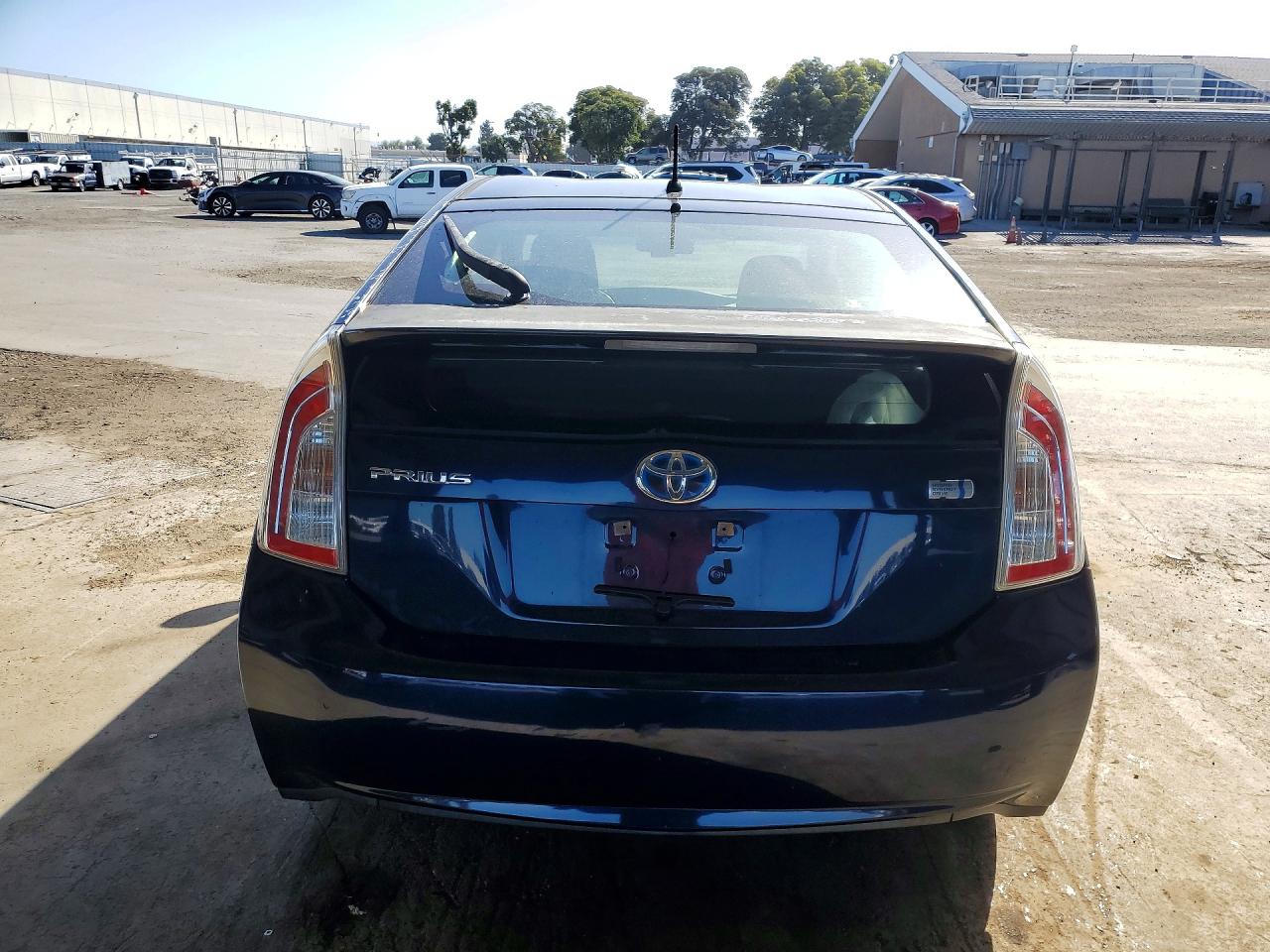 2012 Toyota Prius Two Blue vin: JTDKN3DU6C1549435