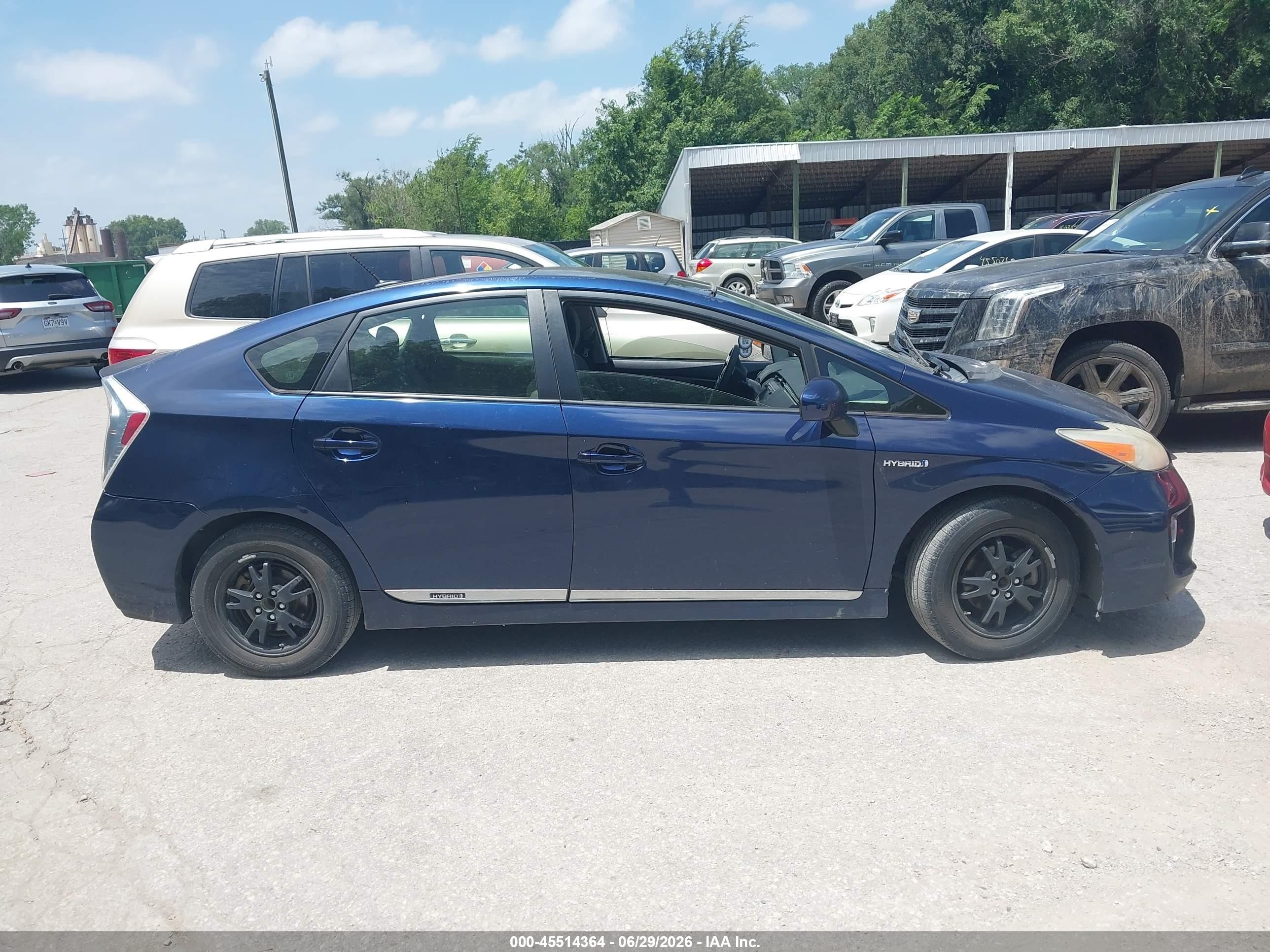 2012 Toyota Prius Three Blue vin: JTDKN3DU6C1558250