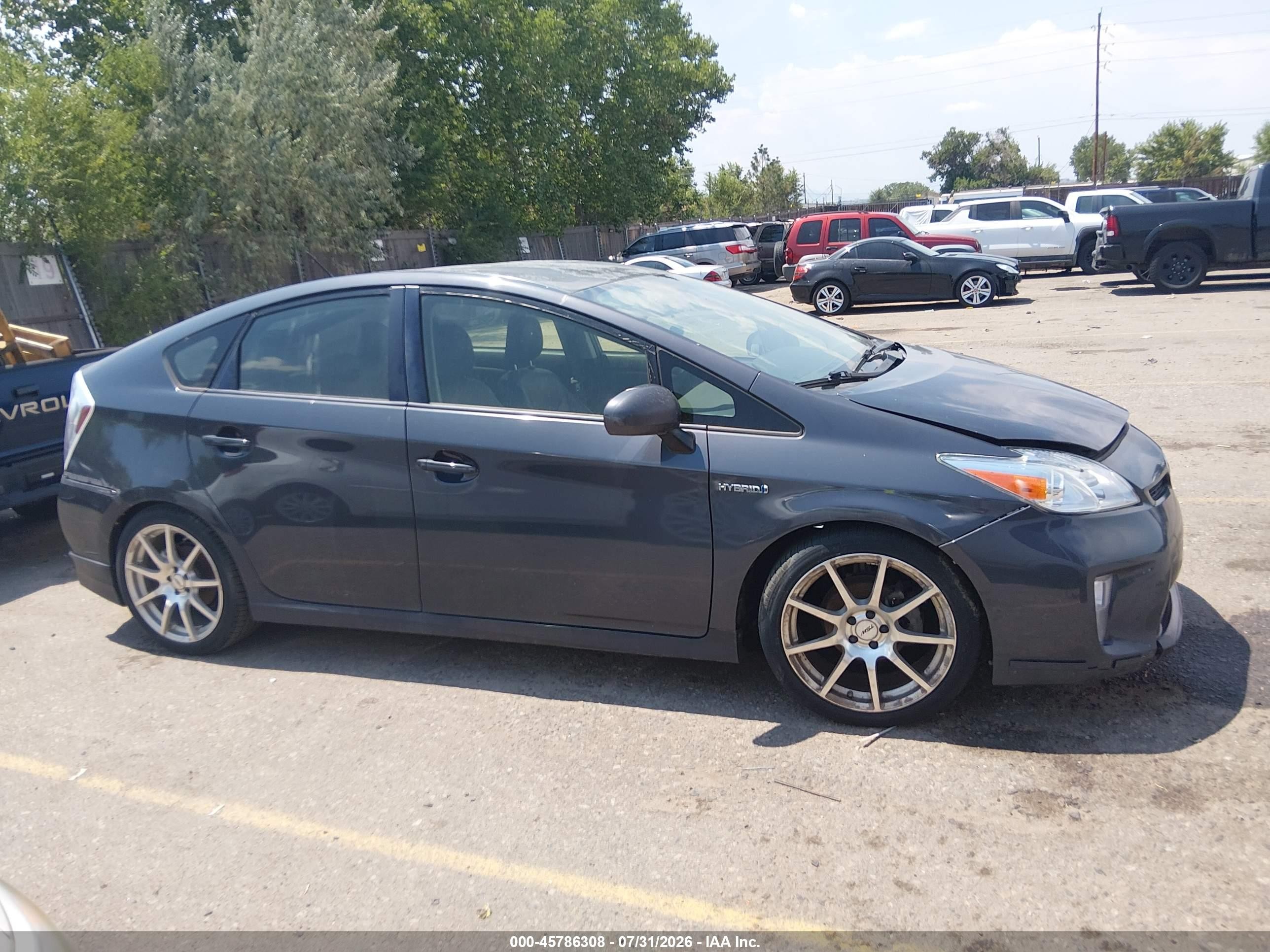 2012 Toyota Prius Three Gray vin: JTDKN3DU6C1558474