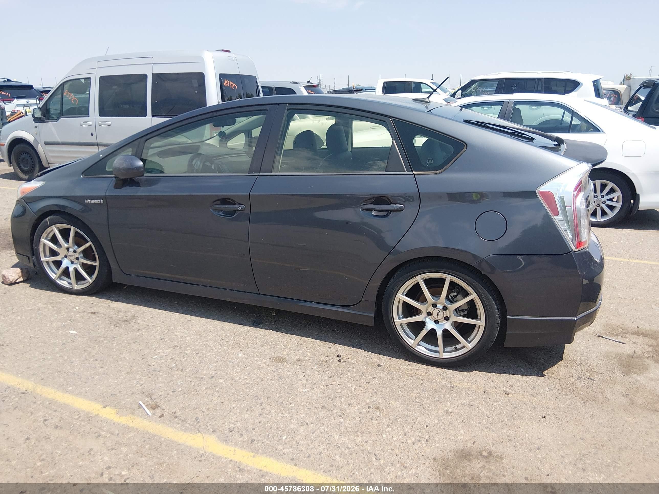 2012 Toyota Prius Three Gray vin: JTDKN3DU6C1558474