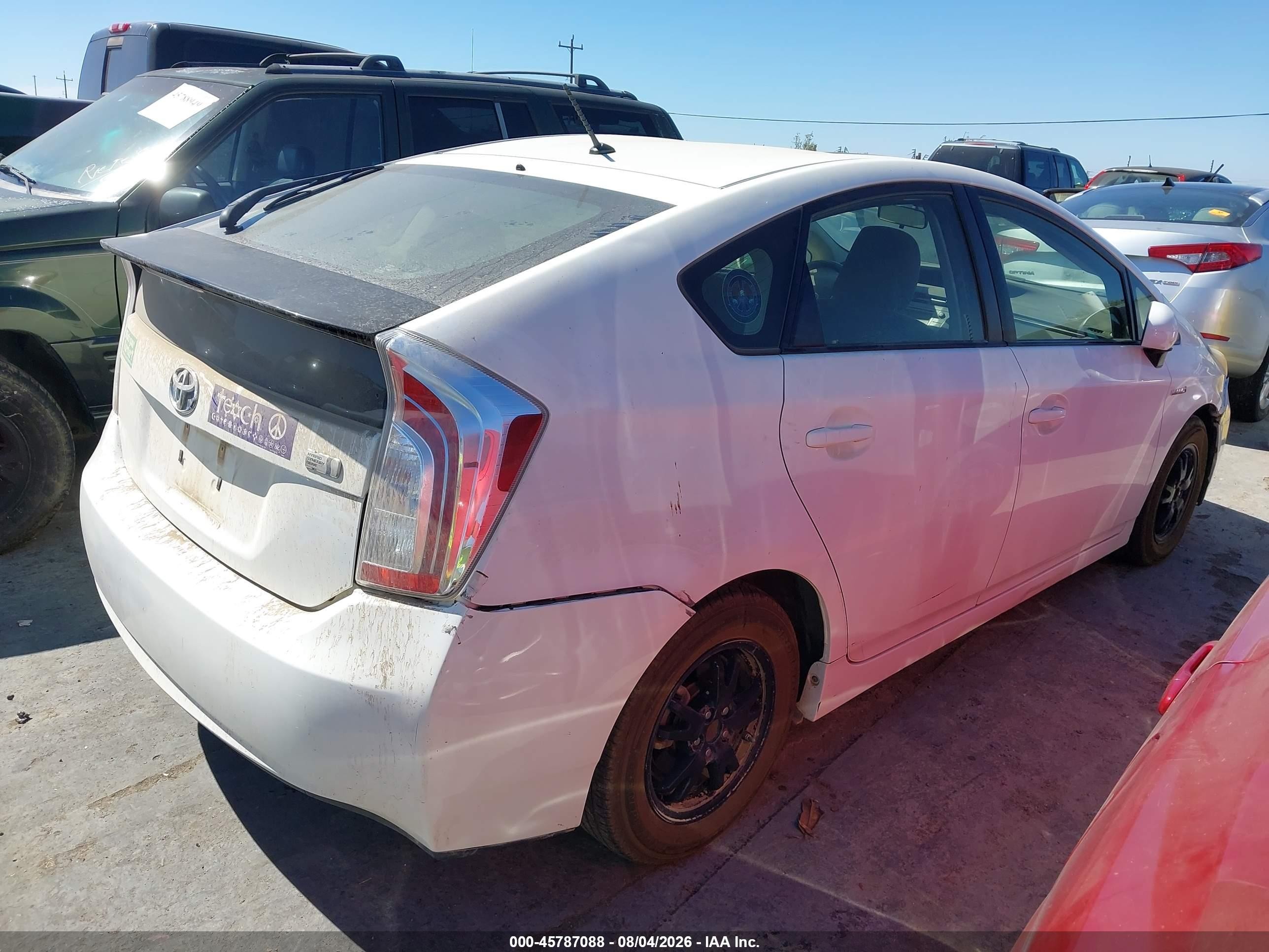 2012 Toyota Prius Two White vin: JTDKN3DU6C1565814