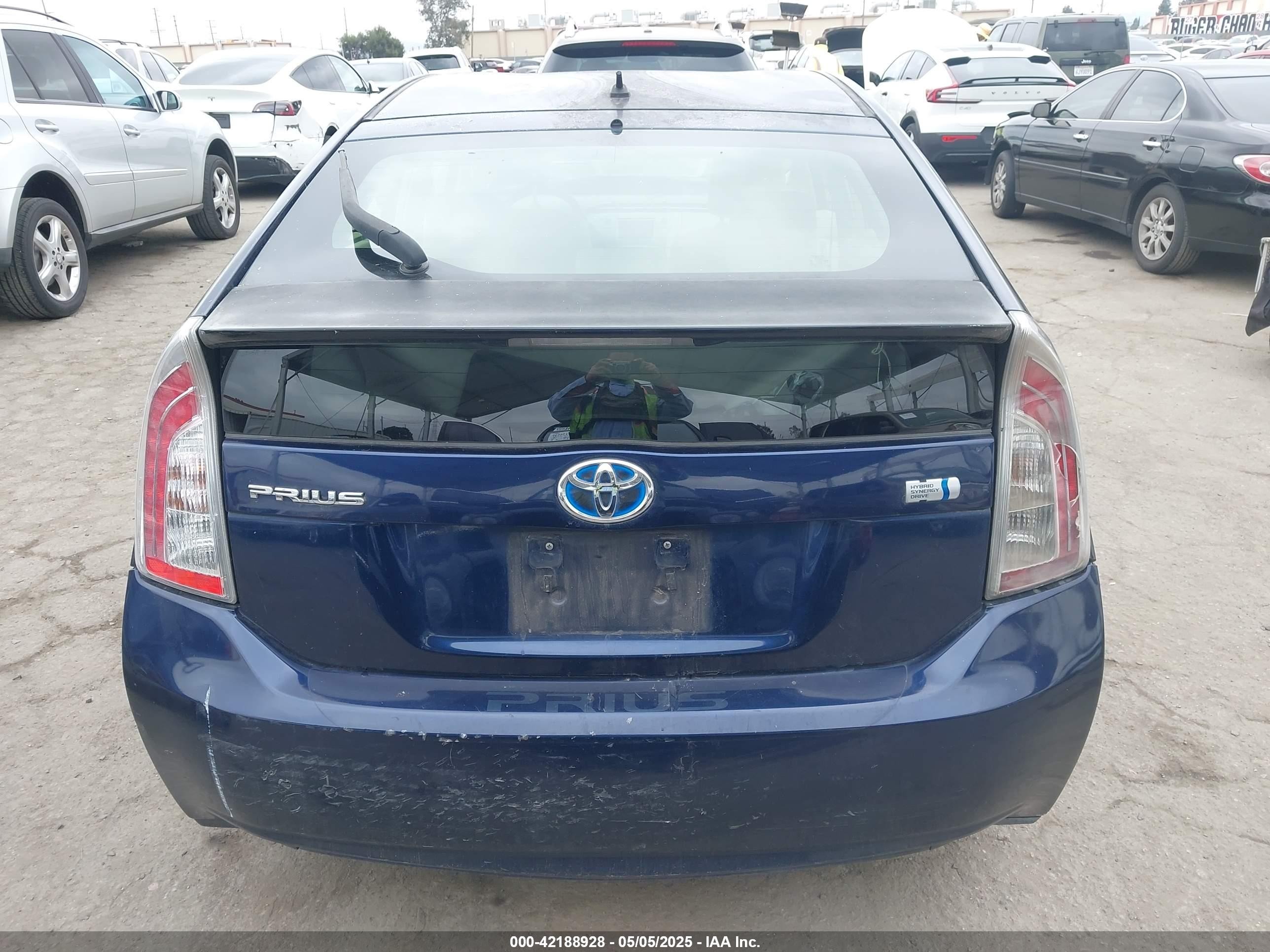 2012 Toyota Prius Two Blue vin: JTDKN3DU6C1582452