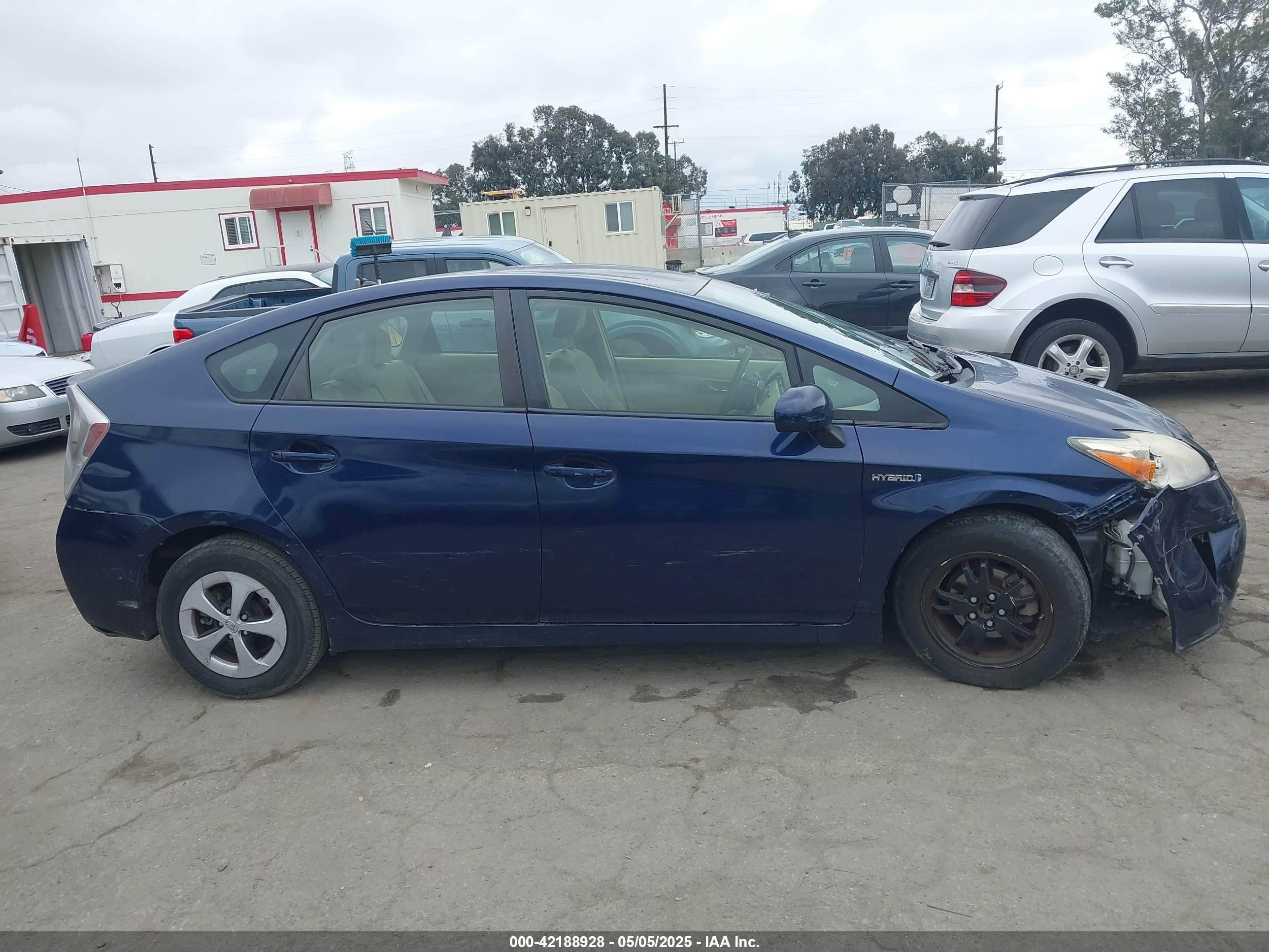 2012 Toyota Prius Two Blue vin: JTDKN3DU6C1582452