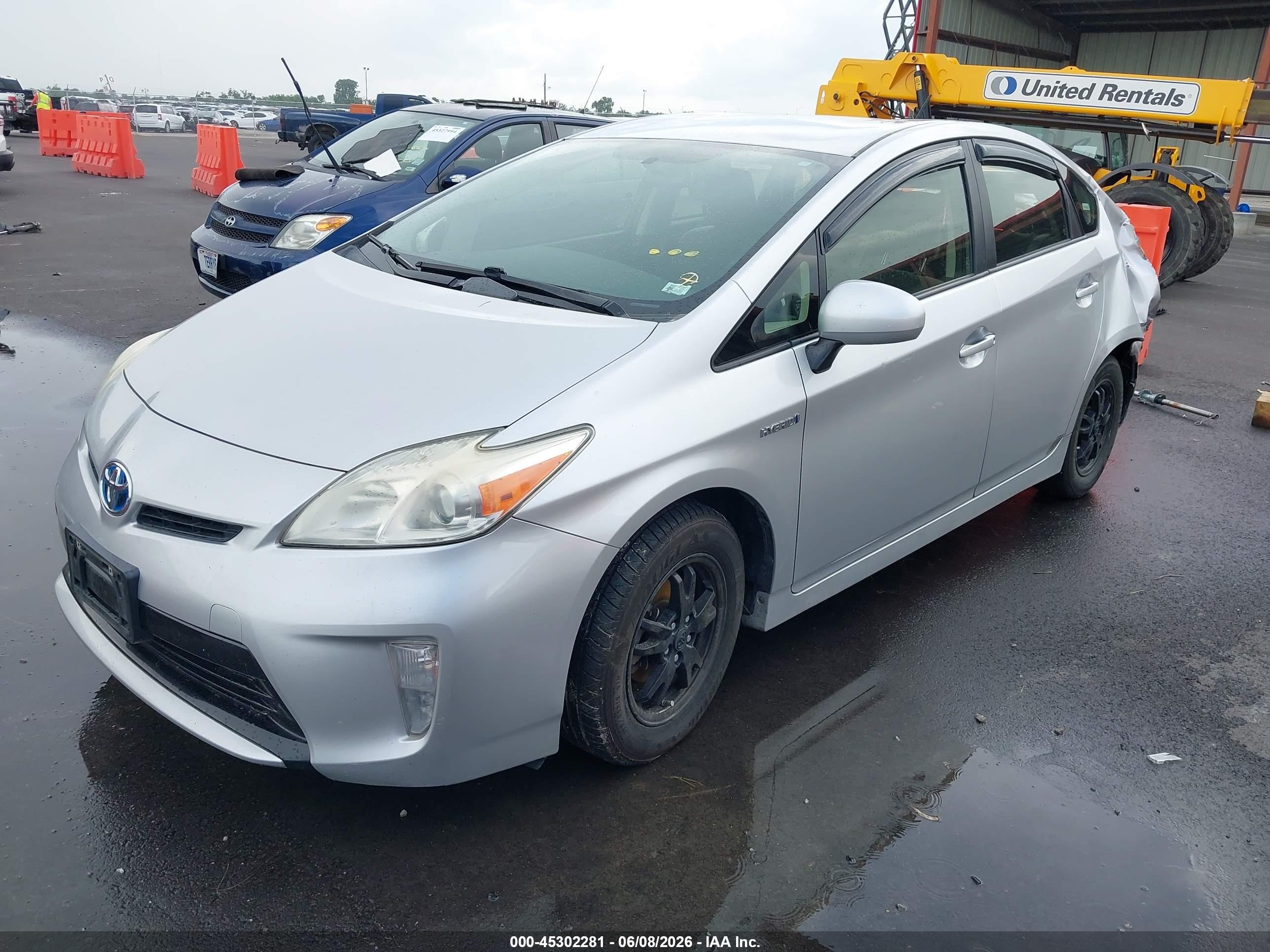 2012 Toyota Prius Two Silver vin: JTDKN3DU6C5420944
