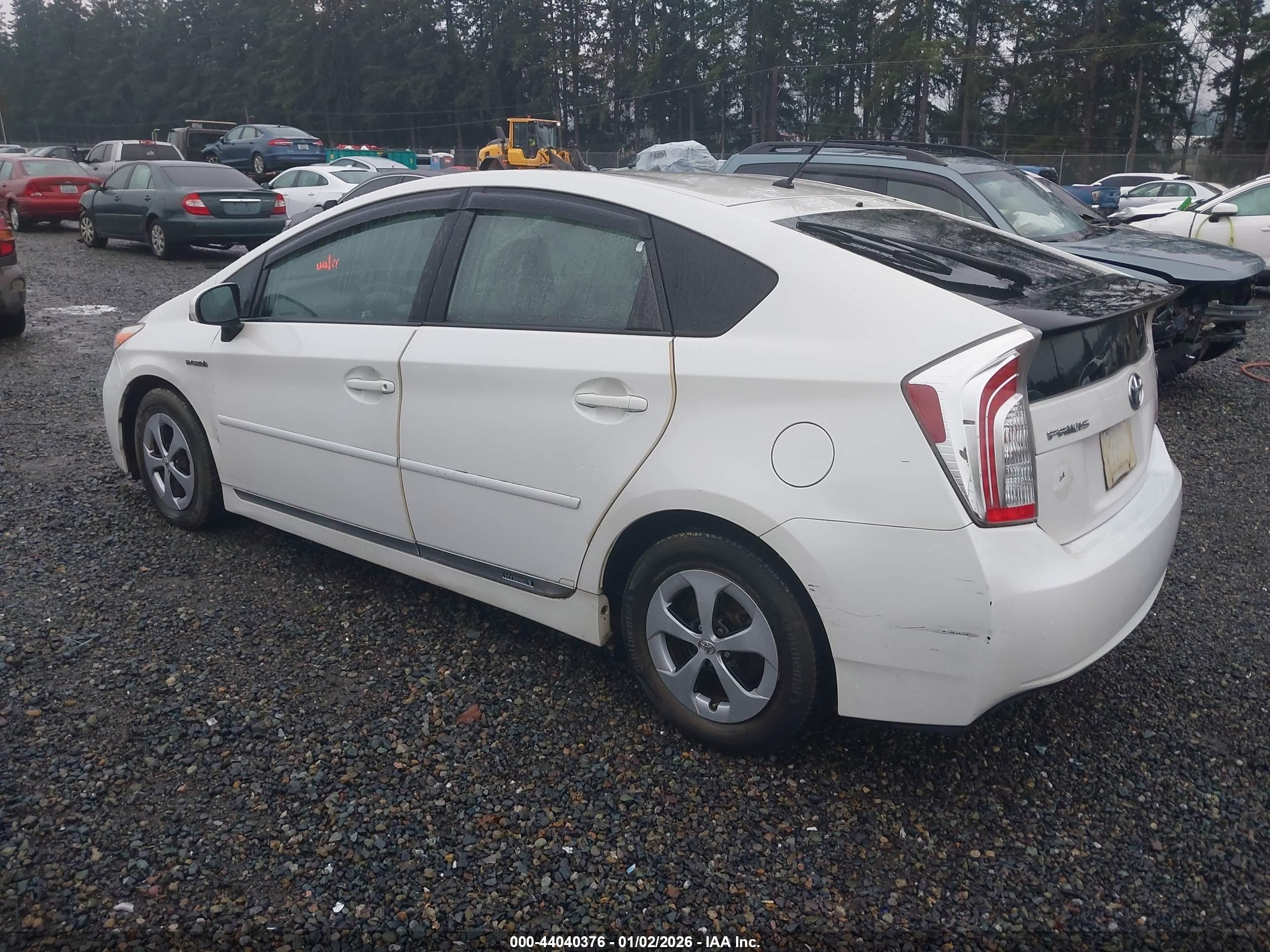 2012 Toyota Prius Two Белый vin: JTDKN3DU6C5437629