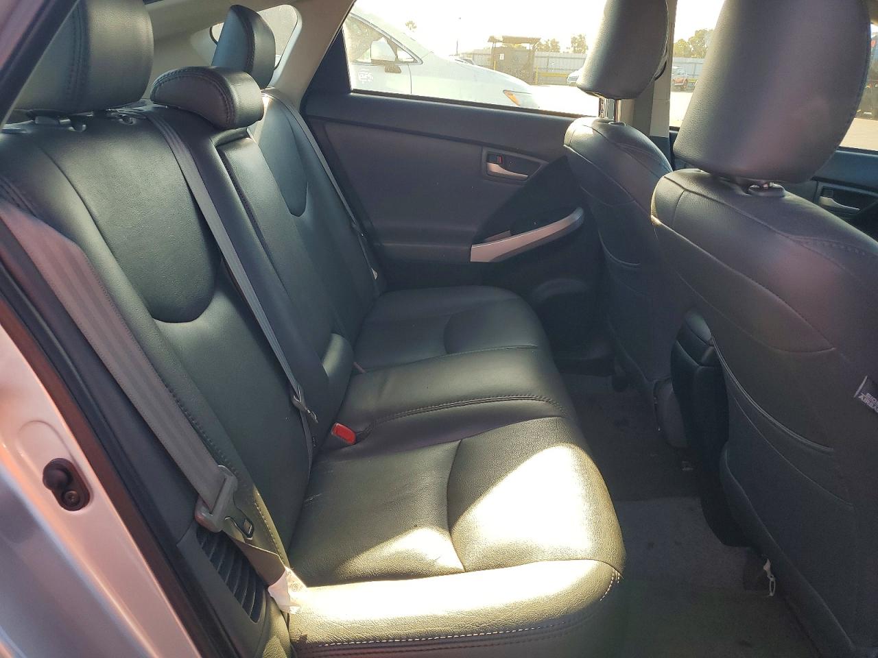 2012 Toyota Prius Two Silver vin: JTDKN3DU6C5448968