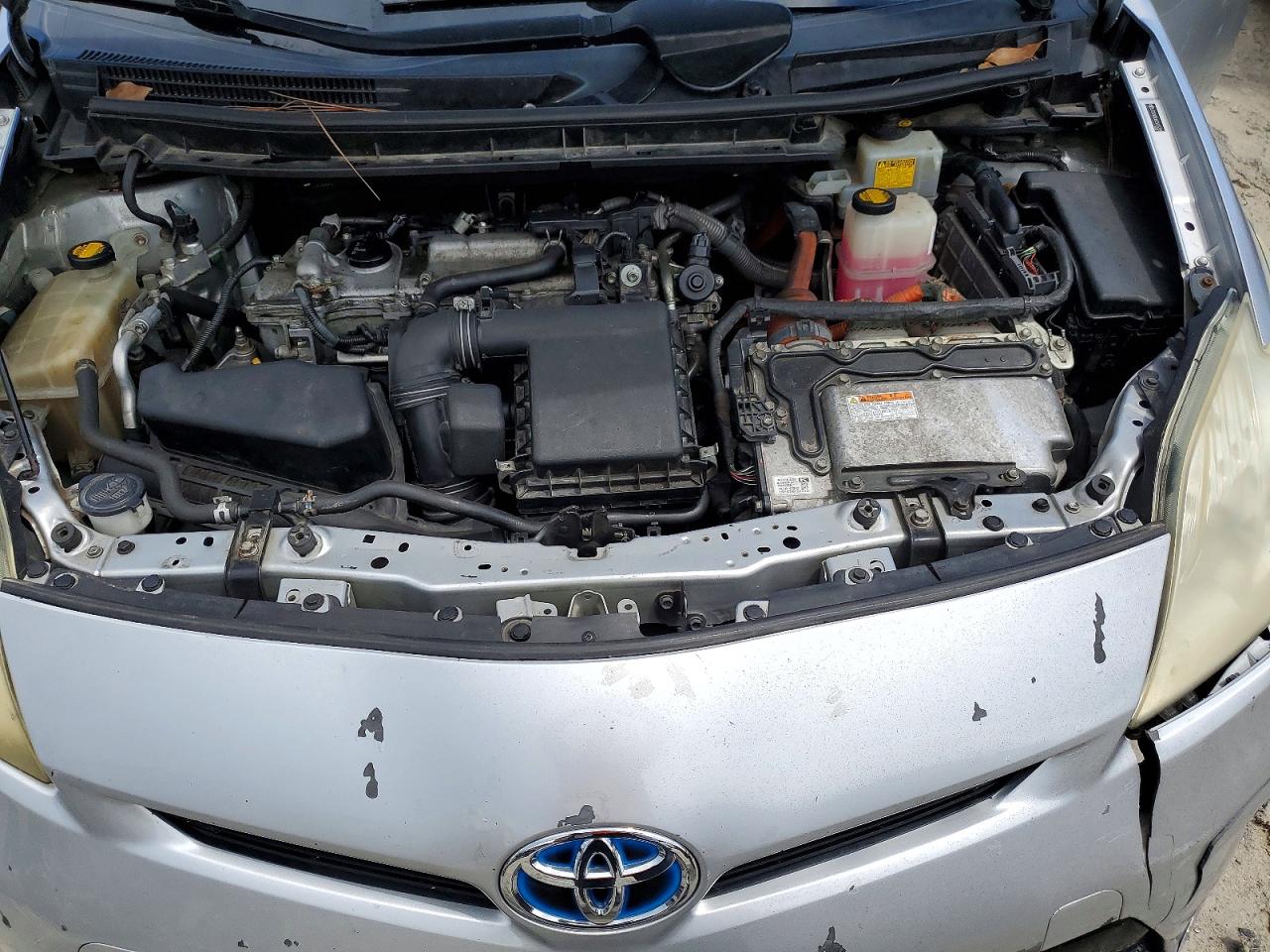 2012 Toyota Prius Two Silver vin: JTDKN3DU6C5475328