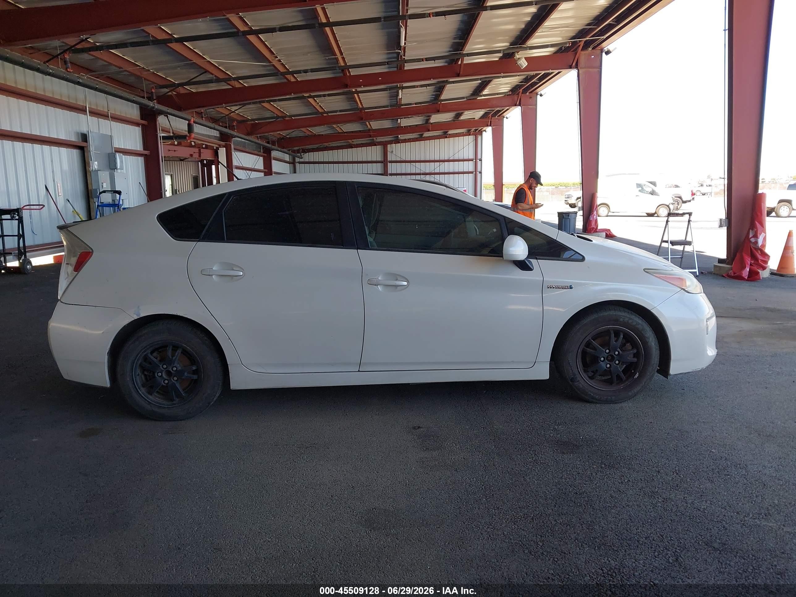 2012 Toyota Prius Two White vin: JTDKN3DU6C5483204