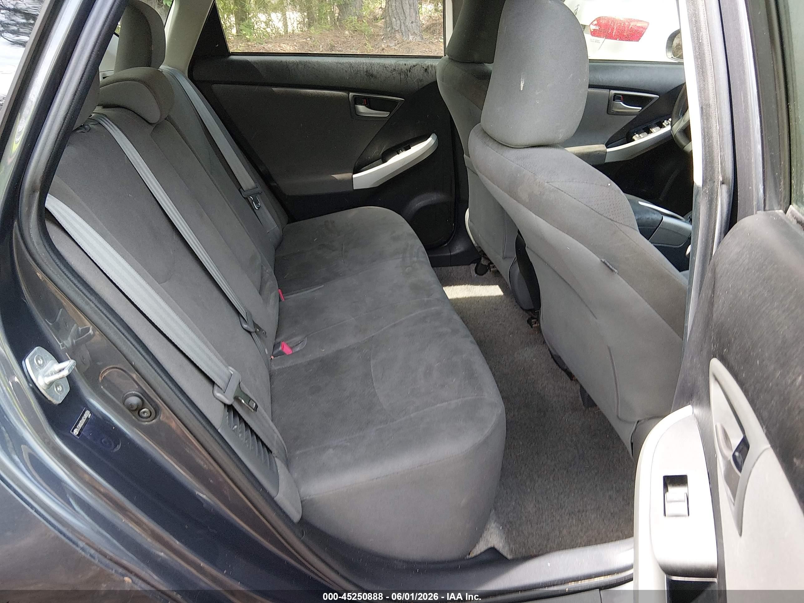 2012 Toyota Prius Two Серый vin: JTDKN3DU6C5488306