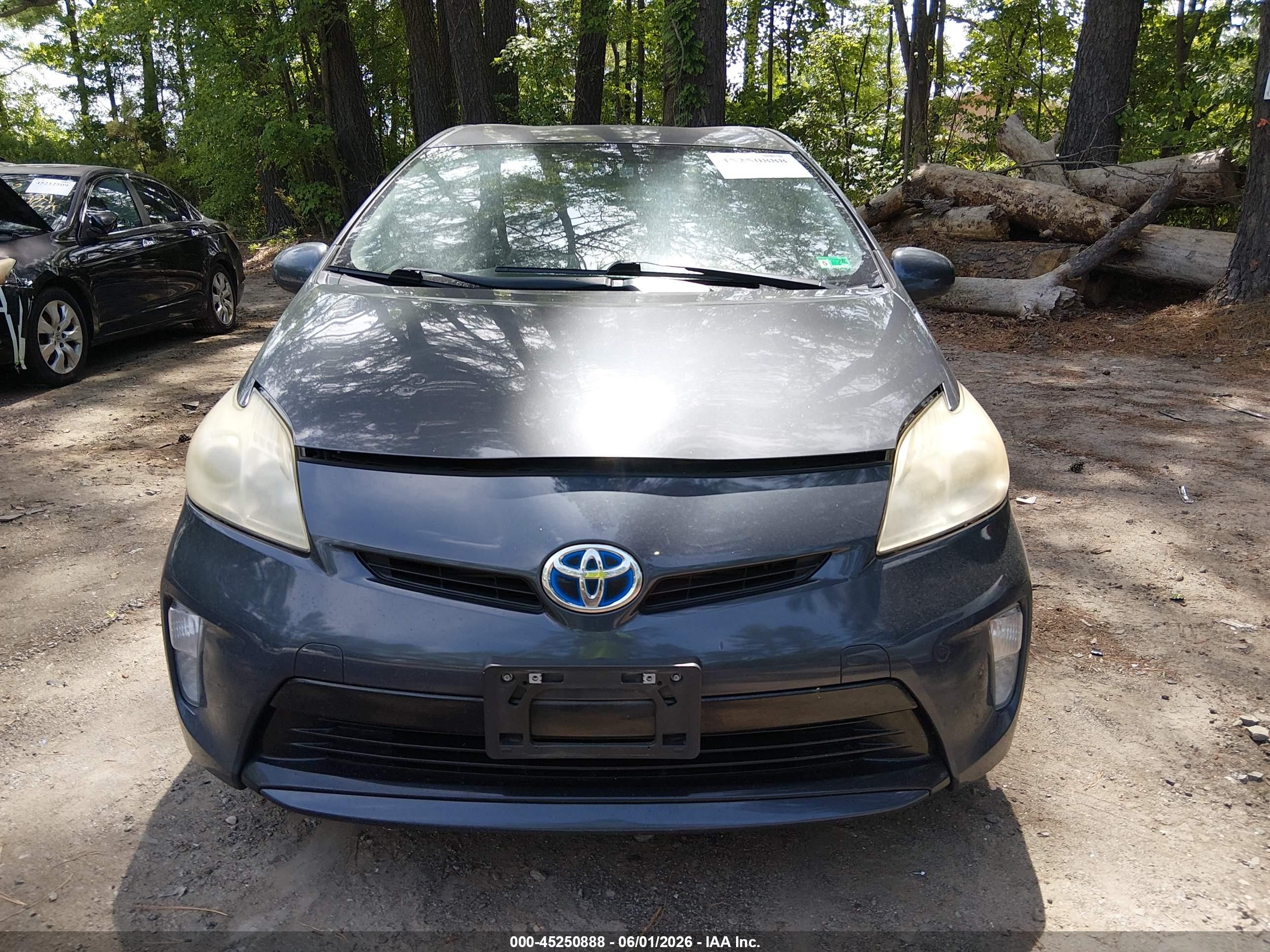 2012 Toyota Prius Two Серый vin: JTDKN3DU6C5488306