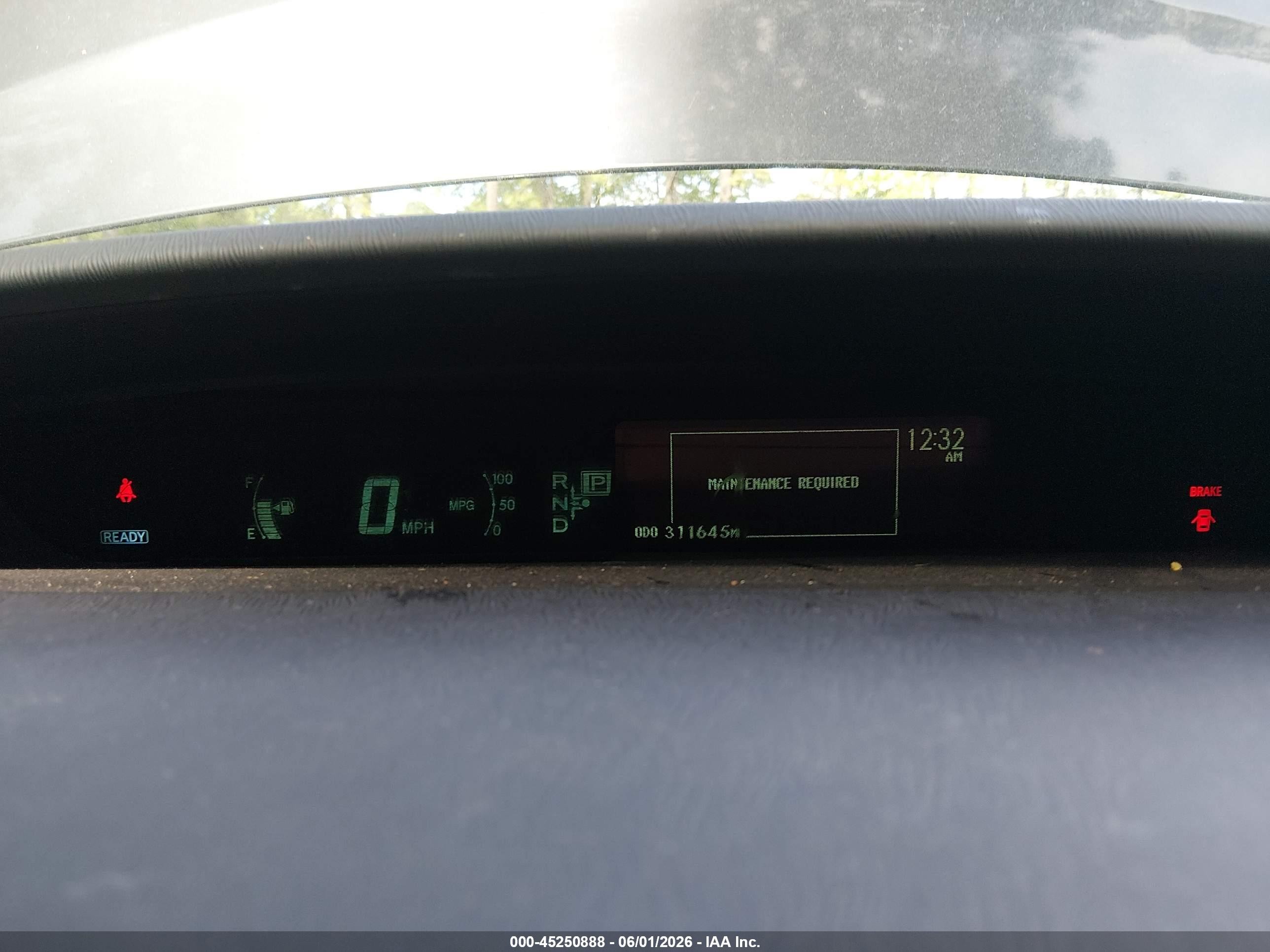 2012 Toyota Prius Two Серый vin: JTDKN3DU6C5488306
